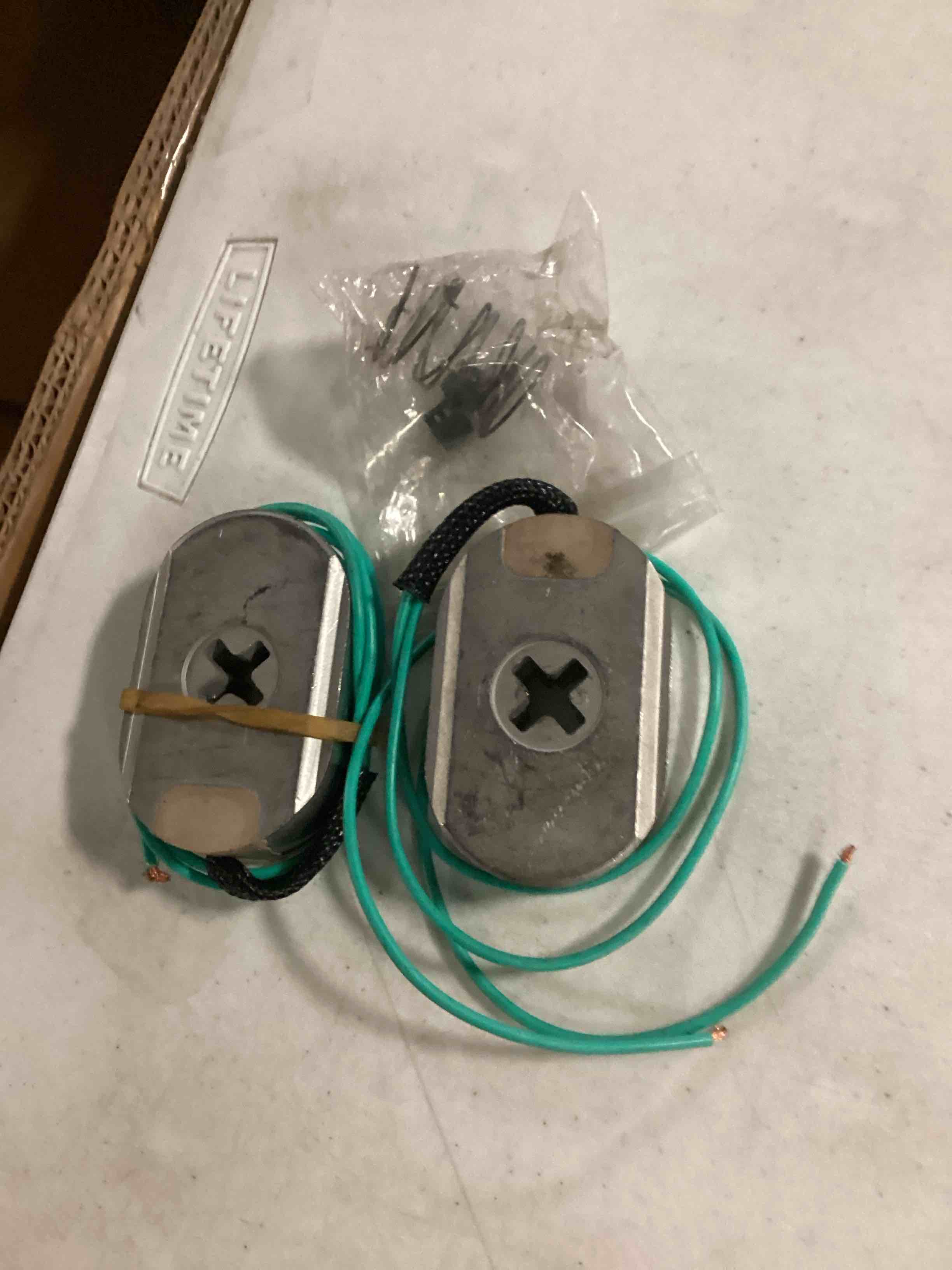 RV MURTS 2 10" Electric Trailer Brake Kit for 3500 lbs 10" x21/