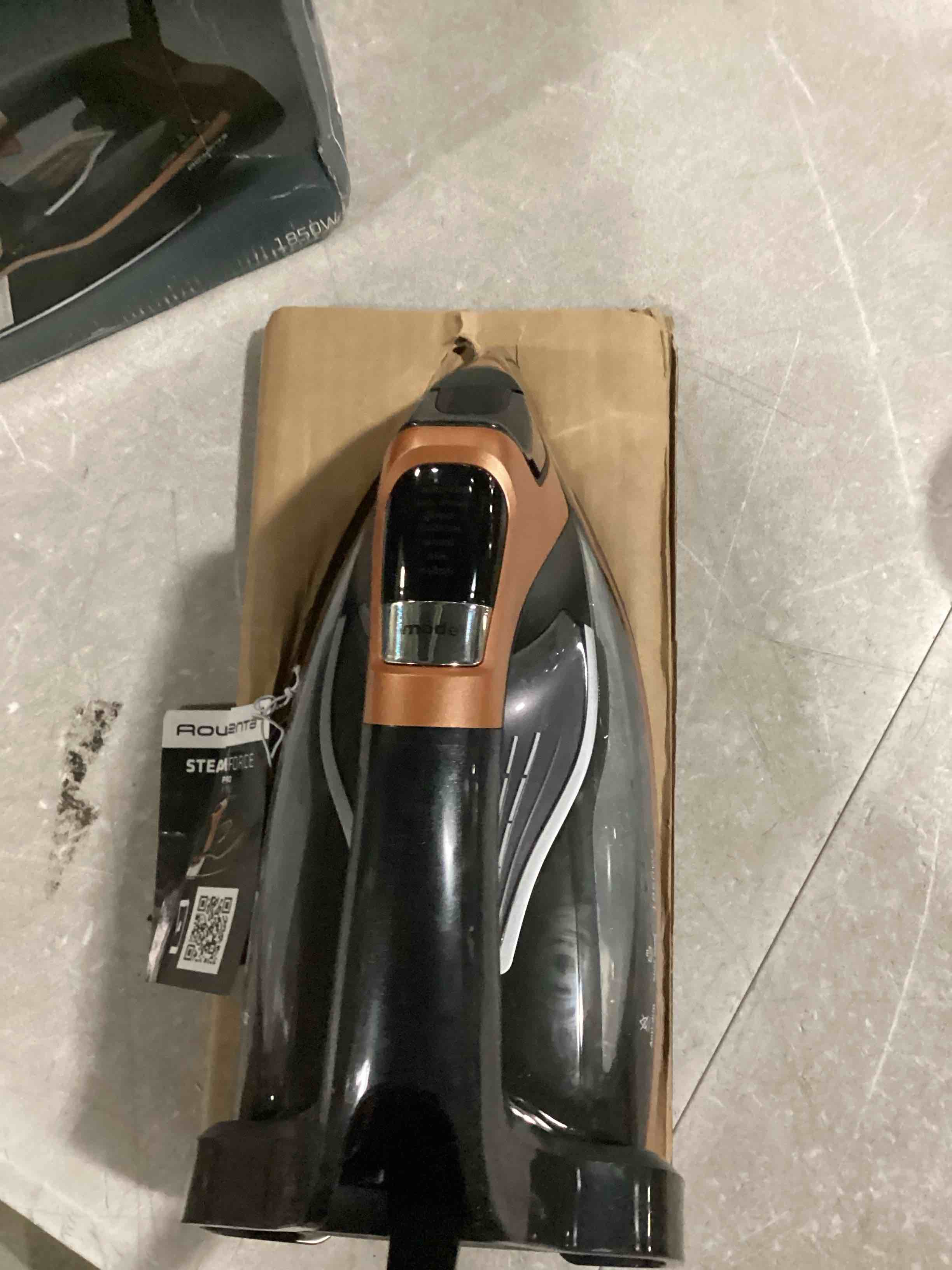 https://s3.amazonaws.com/lotting-images-prod/bidfta/BLU6834627_1726053282541.jpeg