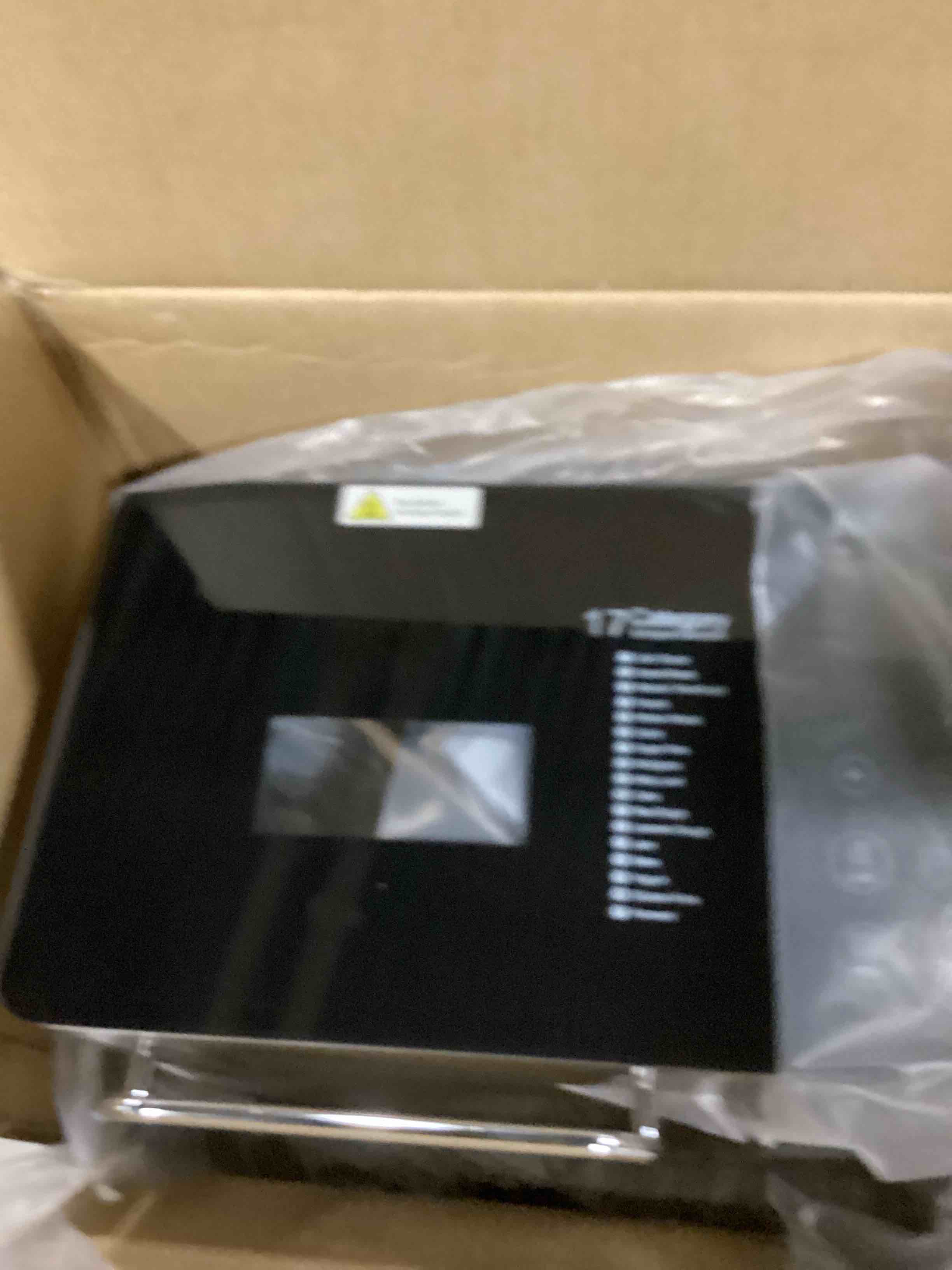 https://s3.amazonaws.com/lotting-images-prod/bidfta/BLU6834947_1726492711652.jpeg
