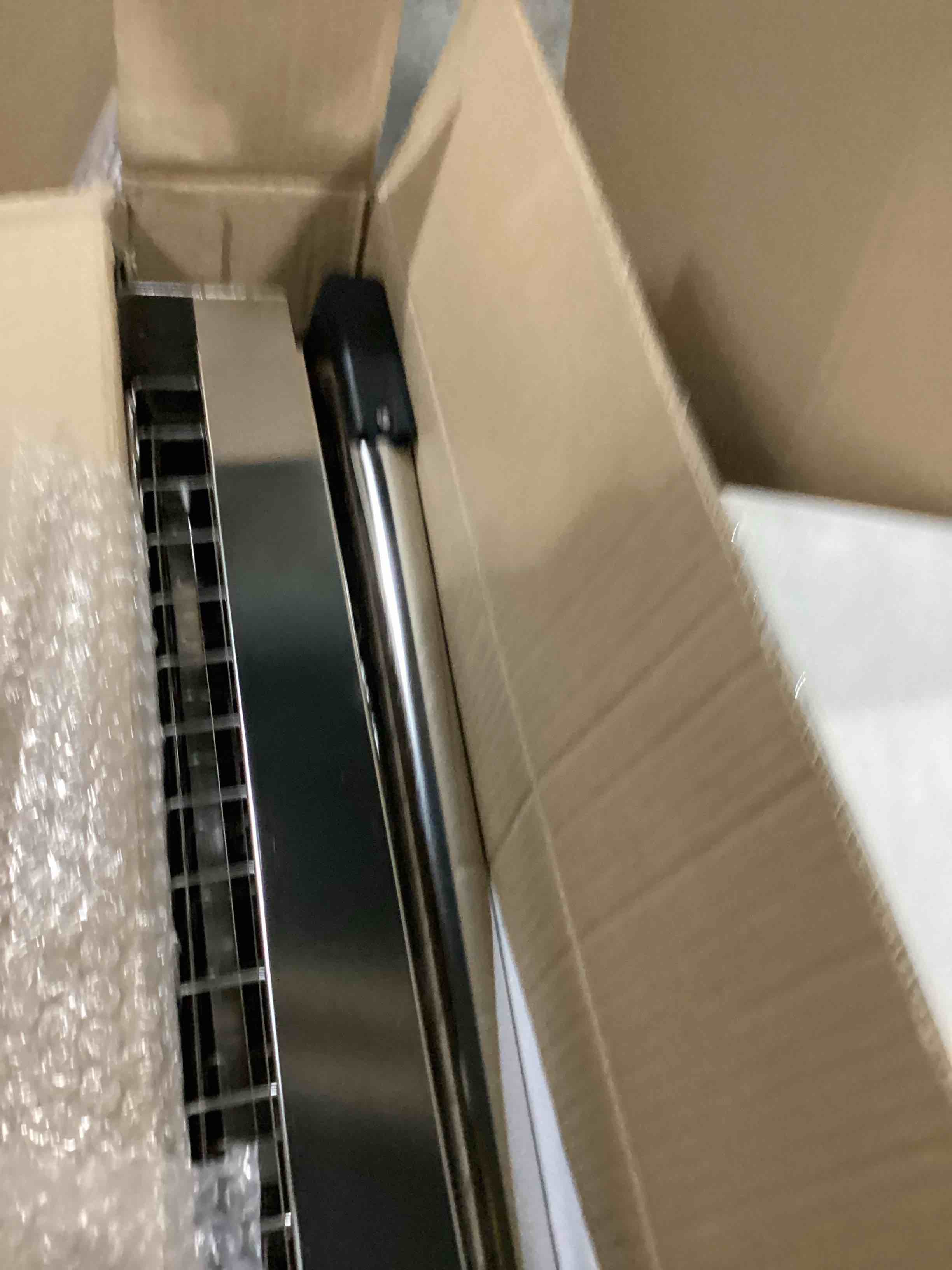 https://s3.amazonaws.com/lotting-images-prod/bidfta/BLU6835286_1726845377424.jpeg