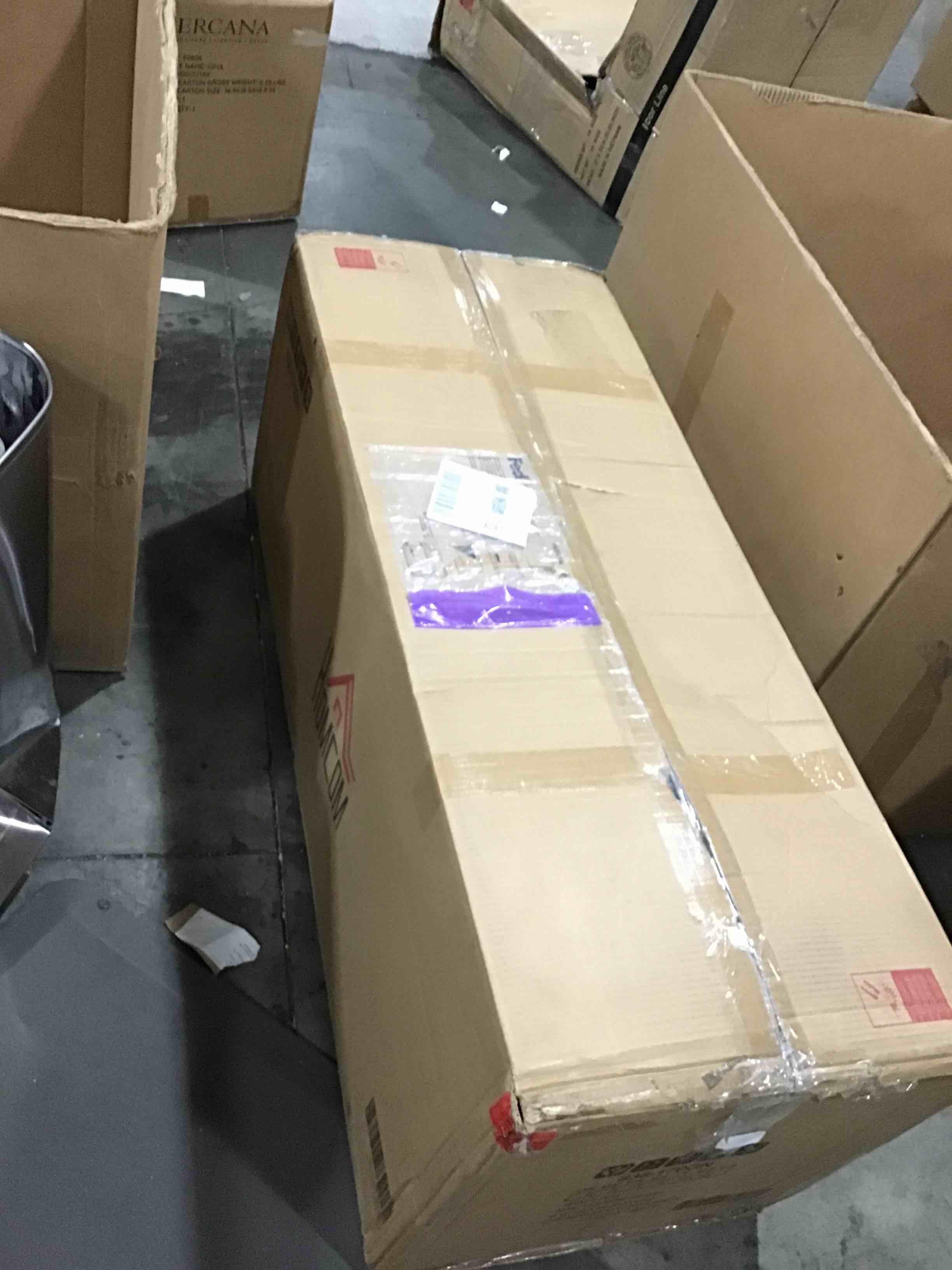 https://s3.amazonaws.com/lotting-images-prod/bidfta/BLU6835516_1727267113807.jpeg