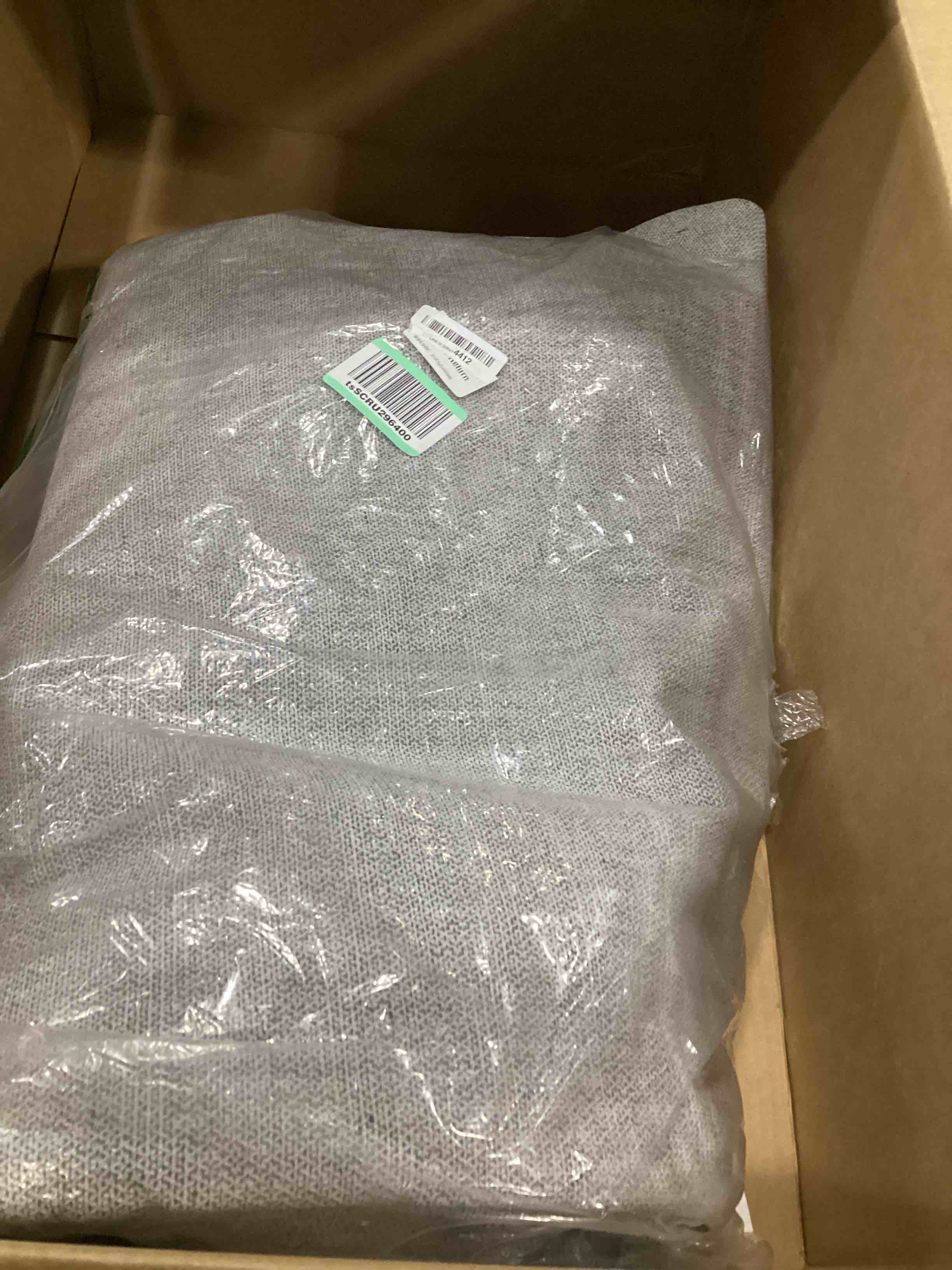 https://s3.amazonaws.com/lotting-images-prod/bidfta/BLU6836090_1728409121903.jpeg