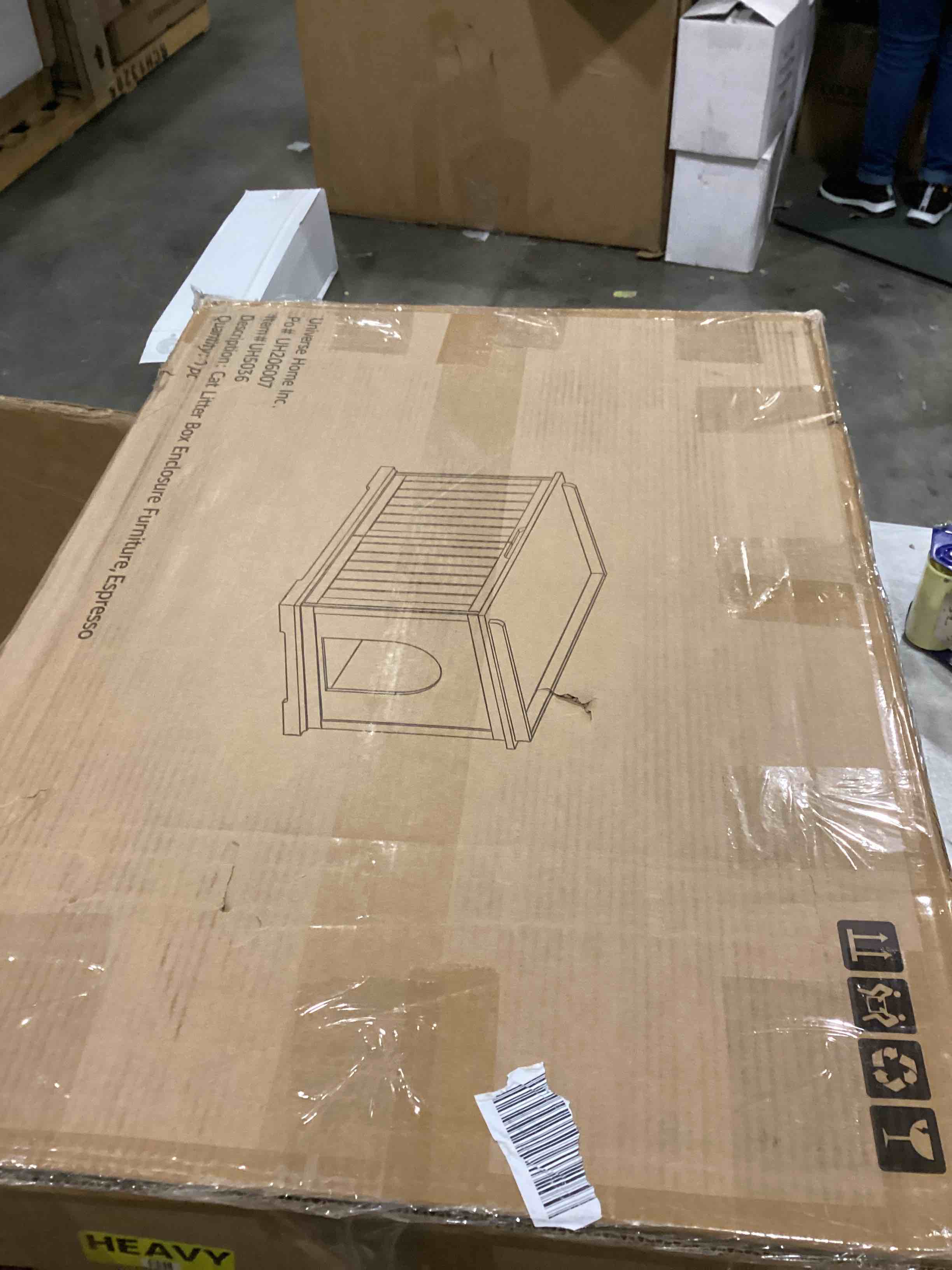 https://s3.amazonaws.com/lotting-images-prod/bidfta/BLU6836915_1728993732836.jpeg