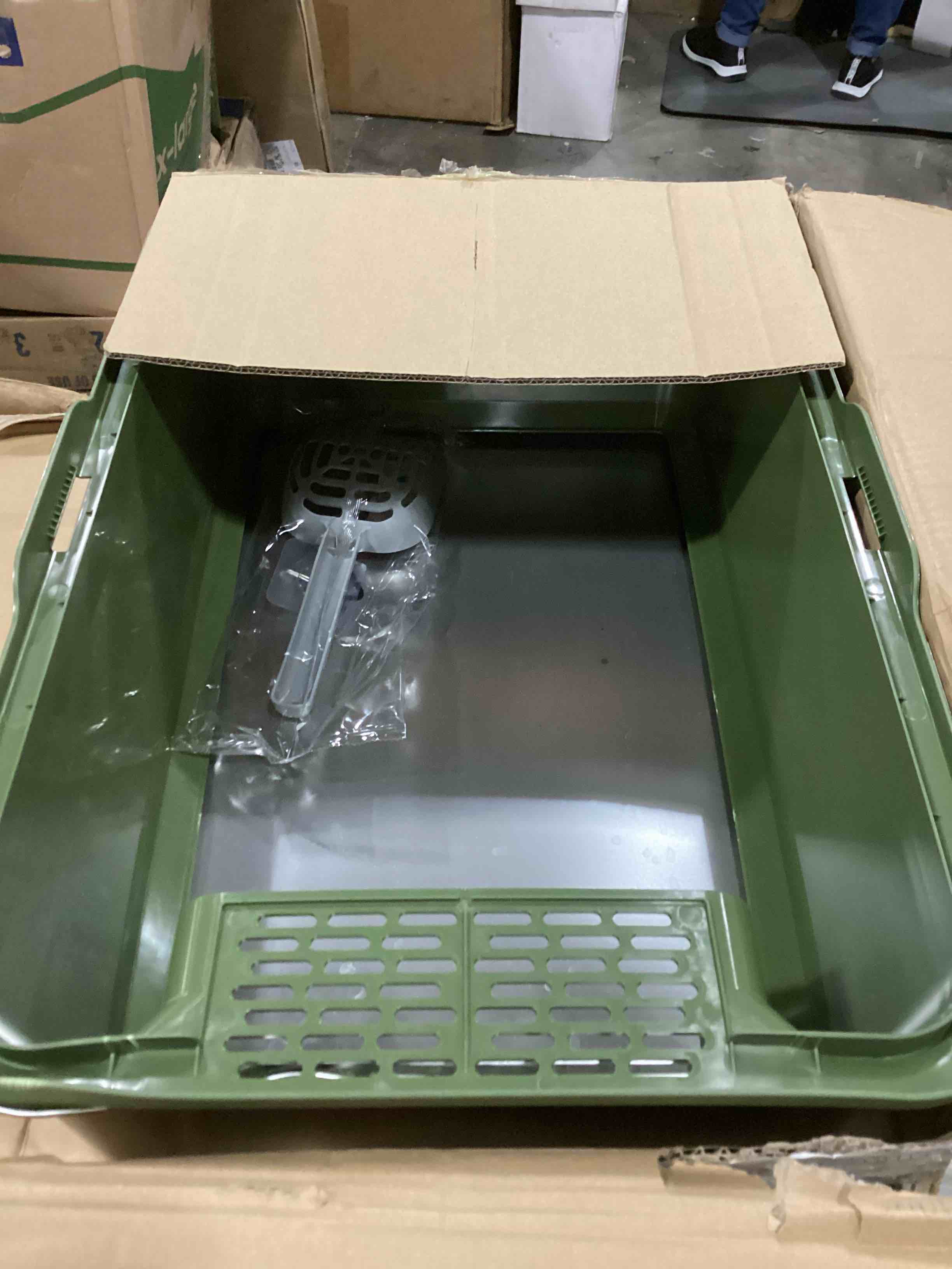 Enclosed Stainless Steel Cat Litter Box with High Side, XL Large Litter