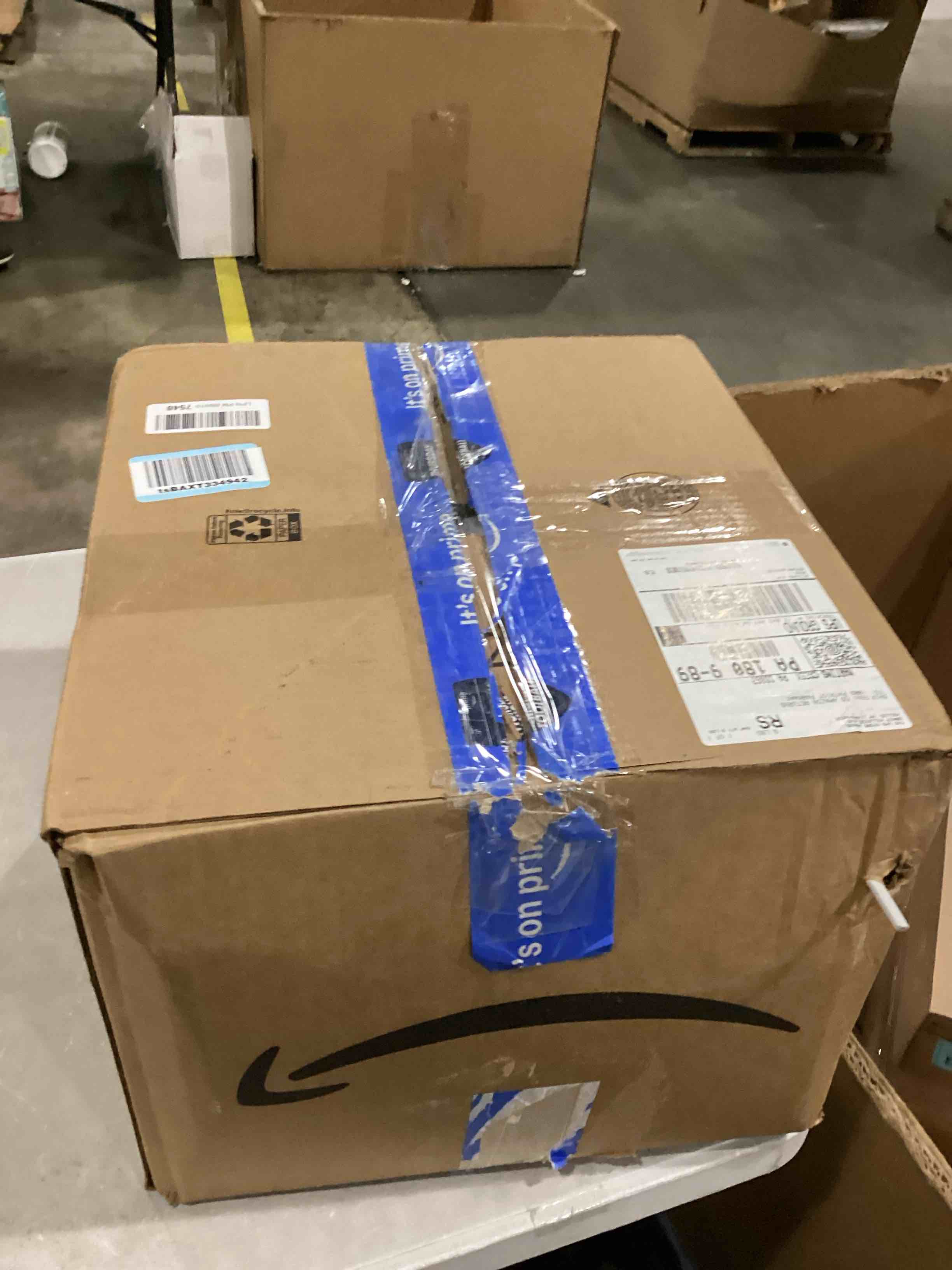 https://s3.amazonaws.com/lotting-images-prod/bidfta/BLU6838198_1731680915556.jpeg