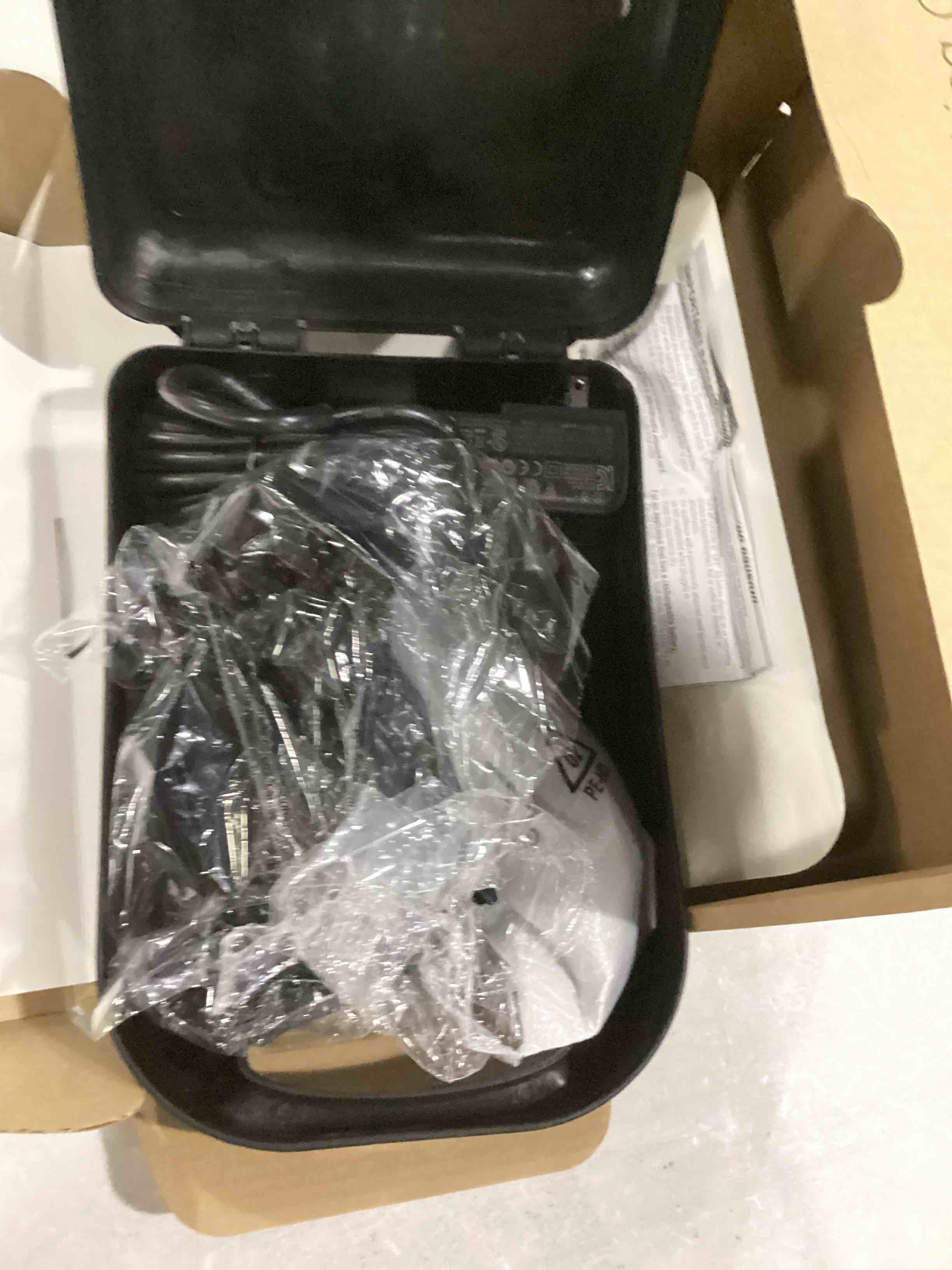 https://s3.amazonaws.com/lotting-images-prod/bidfta/BLU6838415_1731943591745.jpeg