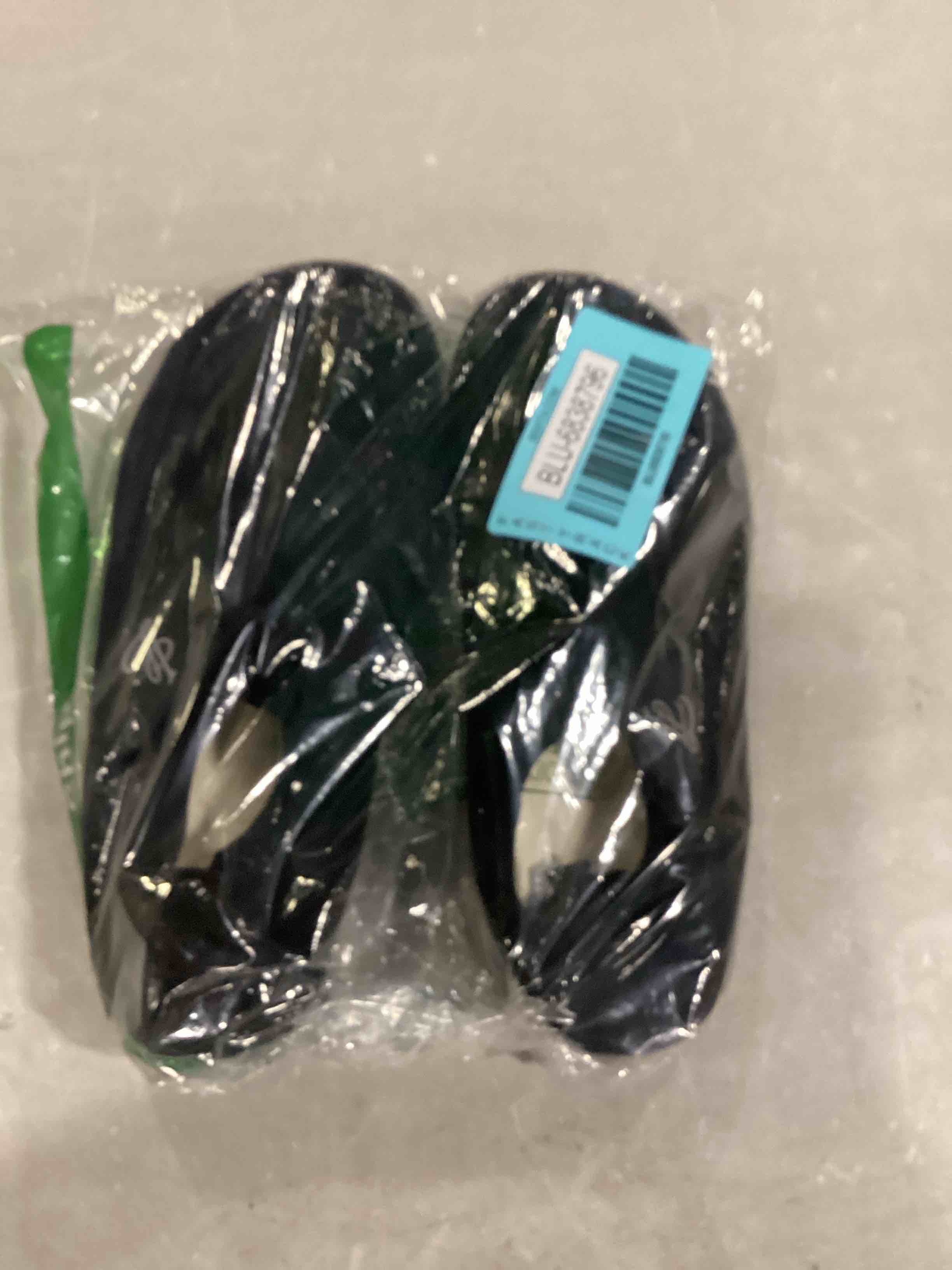 https://s3.amazonaws.com/lotting-images-prod/bidfta/BLU6838796_1732131774430.jpeg
