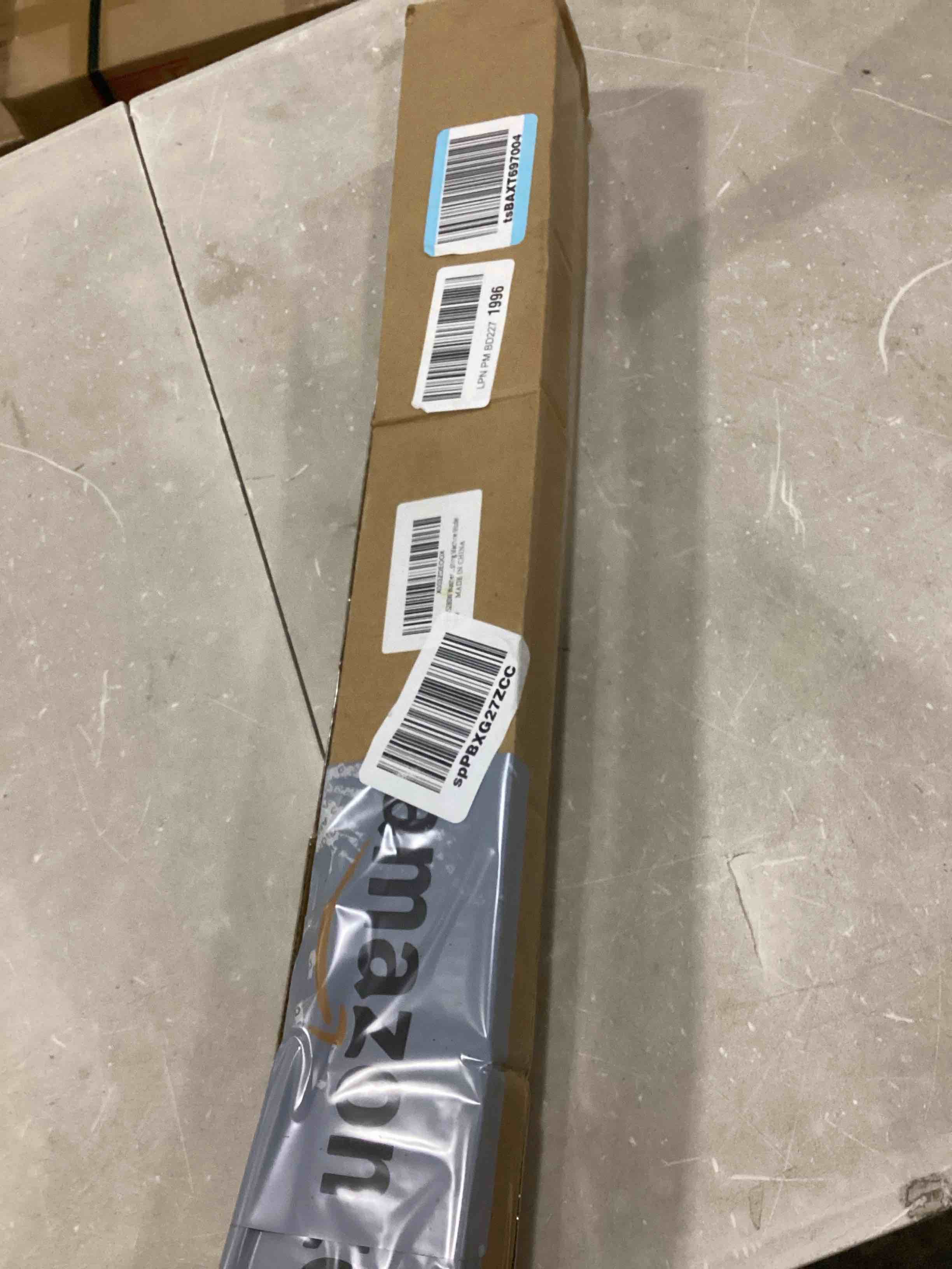 https://s3.amazonaws.com/lotting-images-prod/bidfta/BLU6839164_1728909607370.jpeg