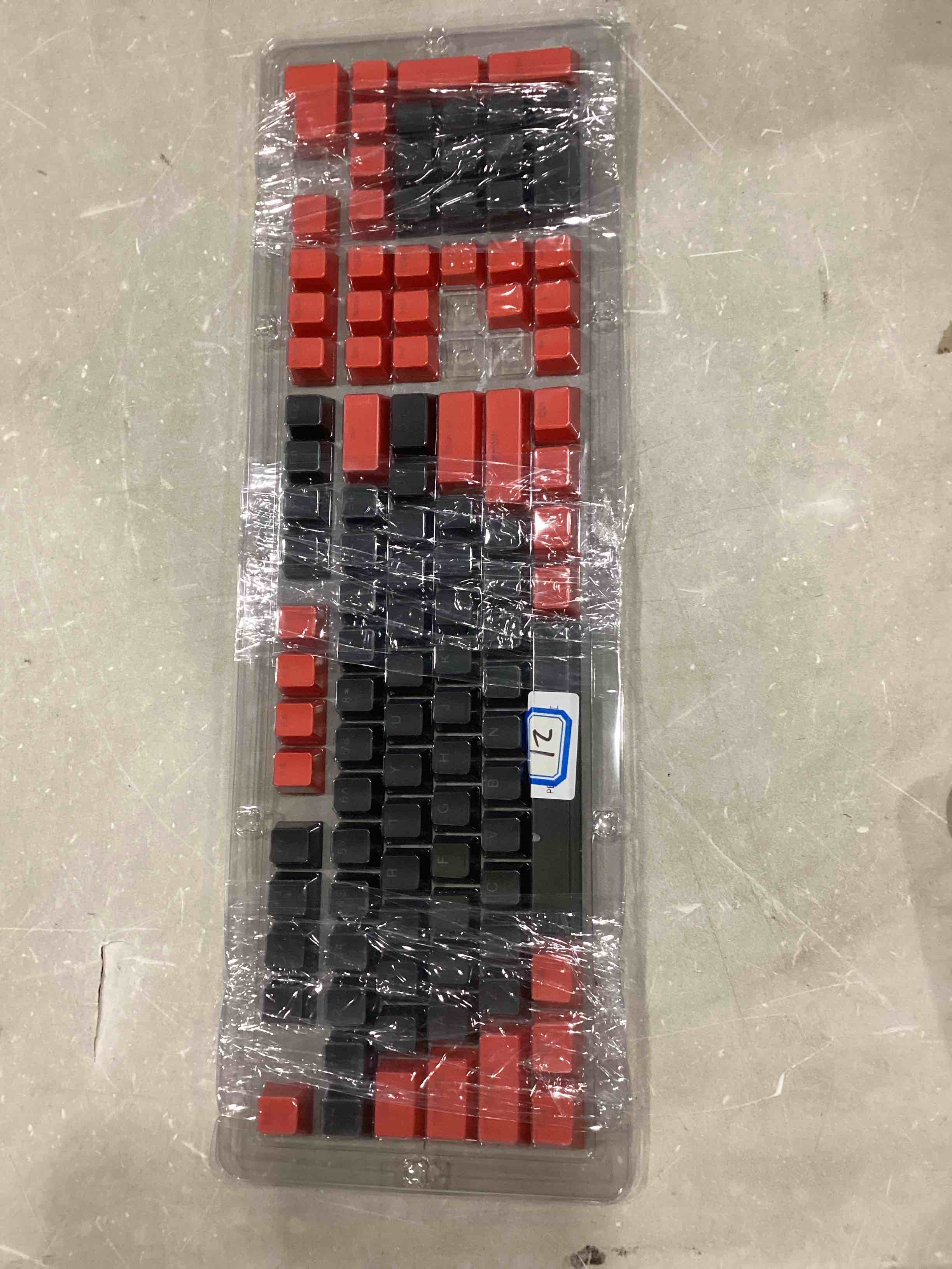 https://s3.amazonaws.com/lotting-images-prod/bidfta/BLU6839840_1729606884638.jpeg
