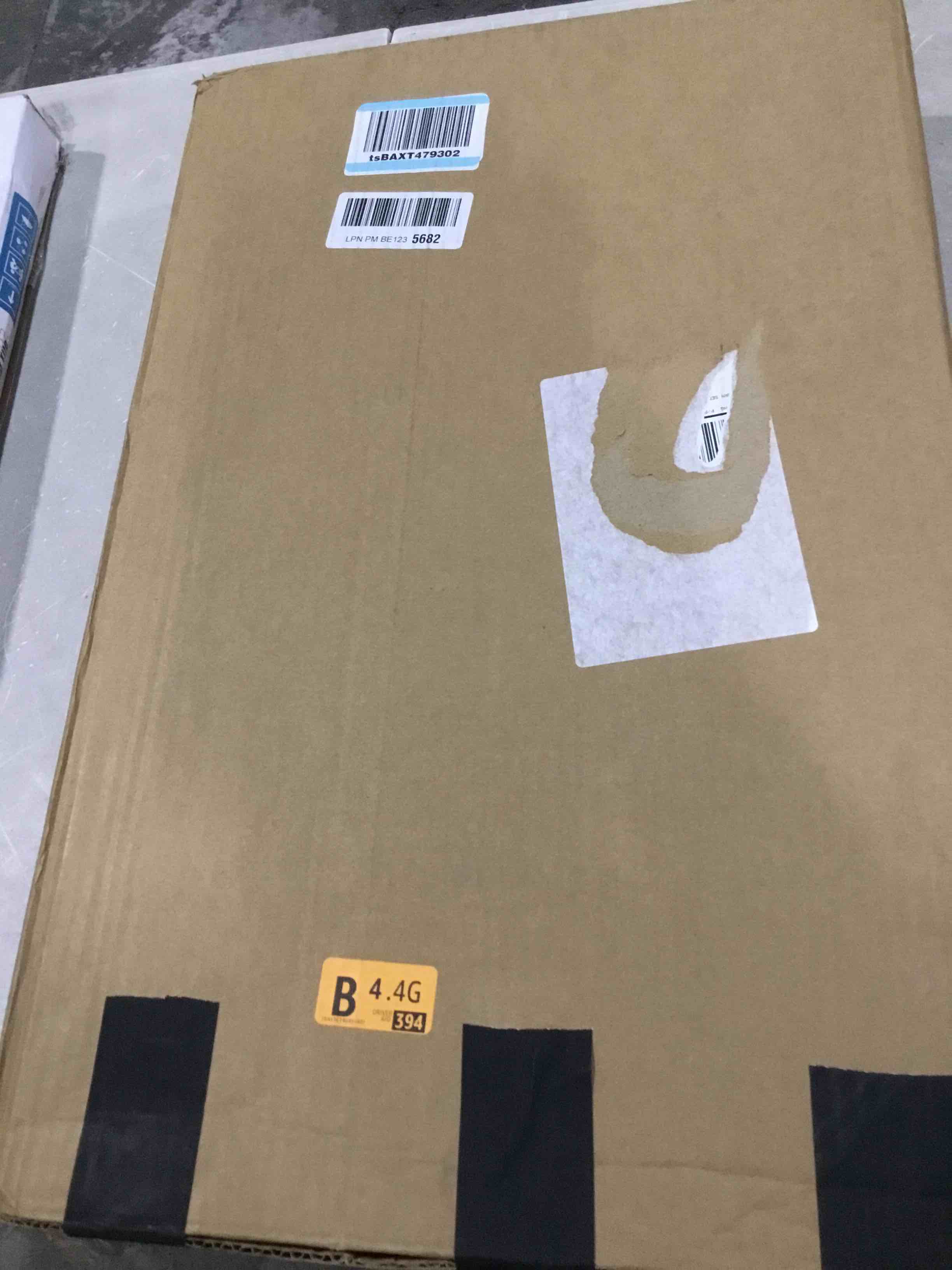 https://s3.amazonaws.com/lotting-images-prod/bidfta/BLU6840340_1729862393699.jpeg