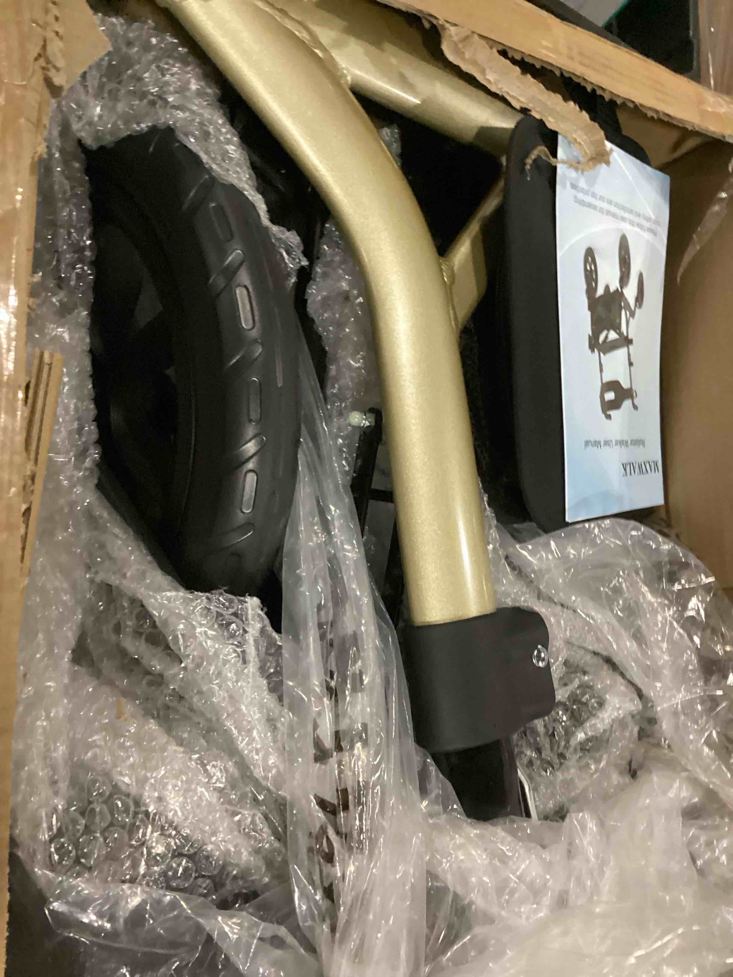 https://s3.amazonaws.com/lotting-images-prod/bidfta/BLU6840557_1727961062476.jpeg