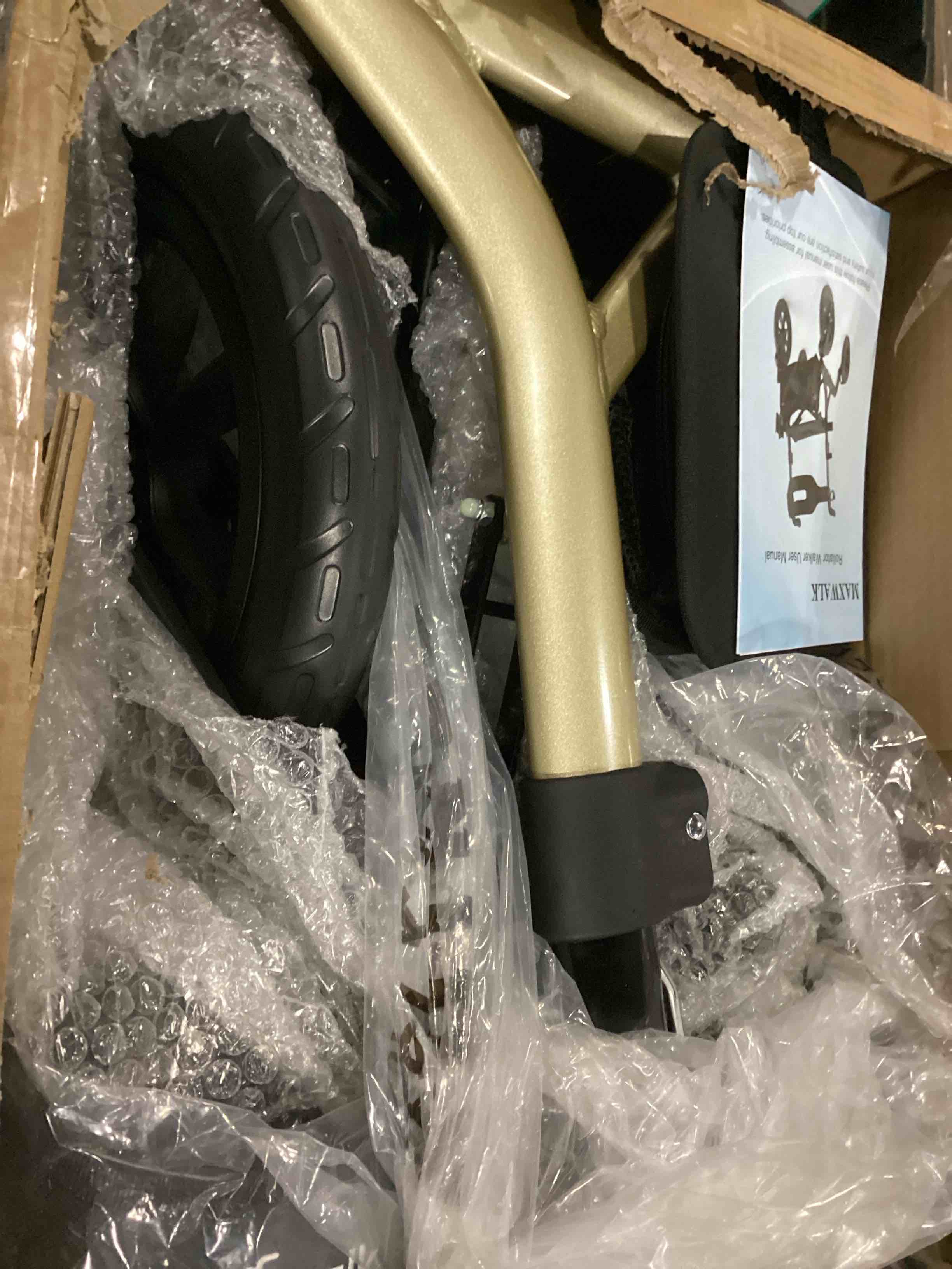 https://s3.amazonaws.com/lotting-images-prod/bidfta/BLU6840557_1727961063311.jpeg