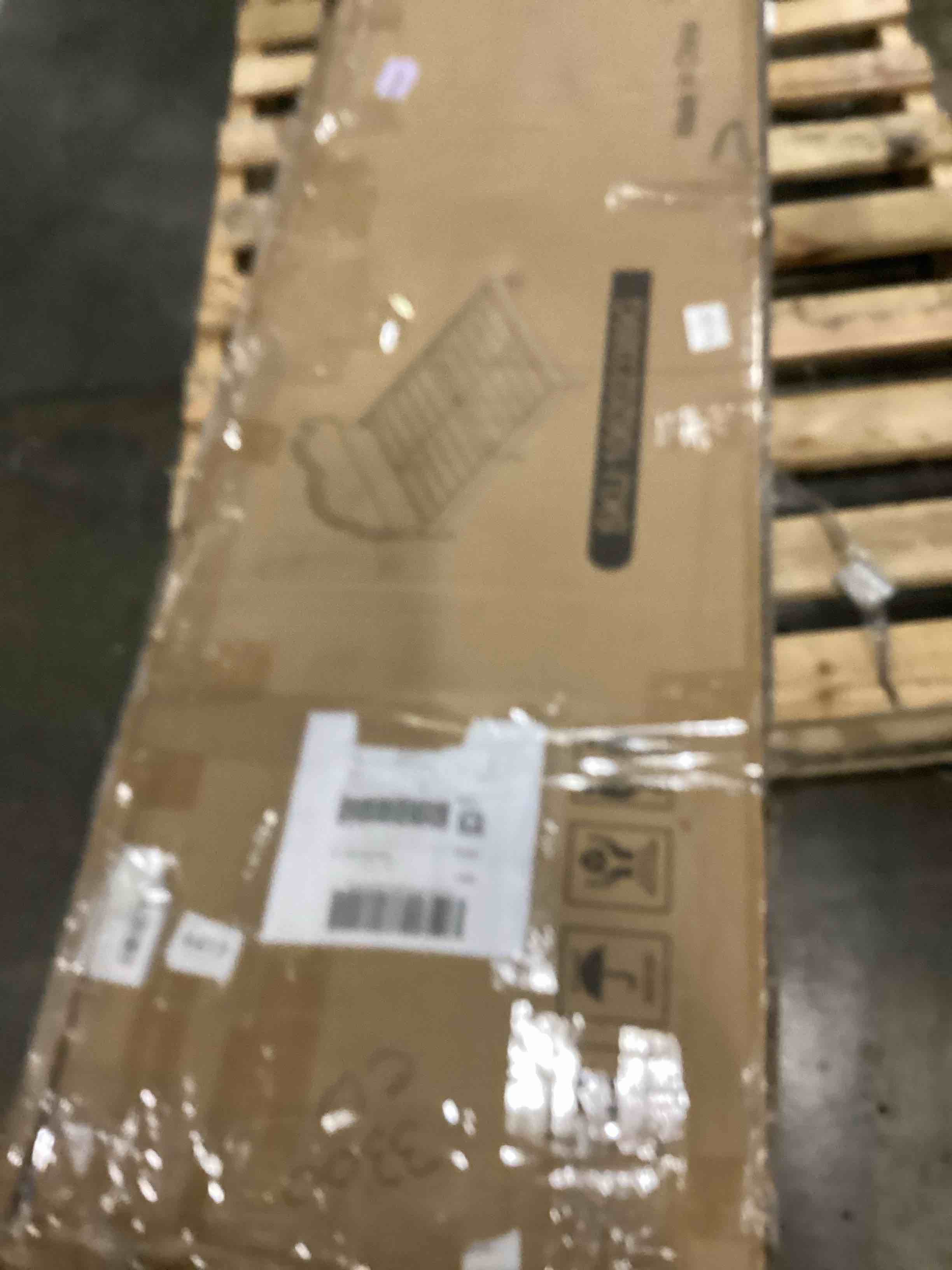 https://s3.amazonaws.com/lotting-images-prod/bidfta/BLU6841102_1728488925810.jpeg