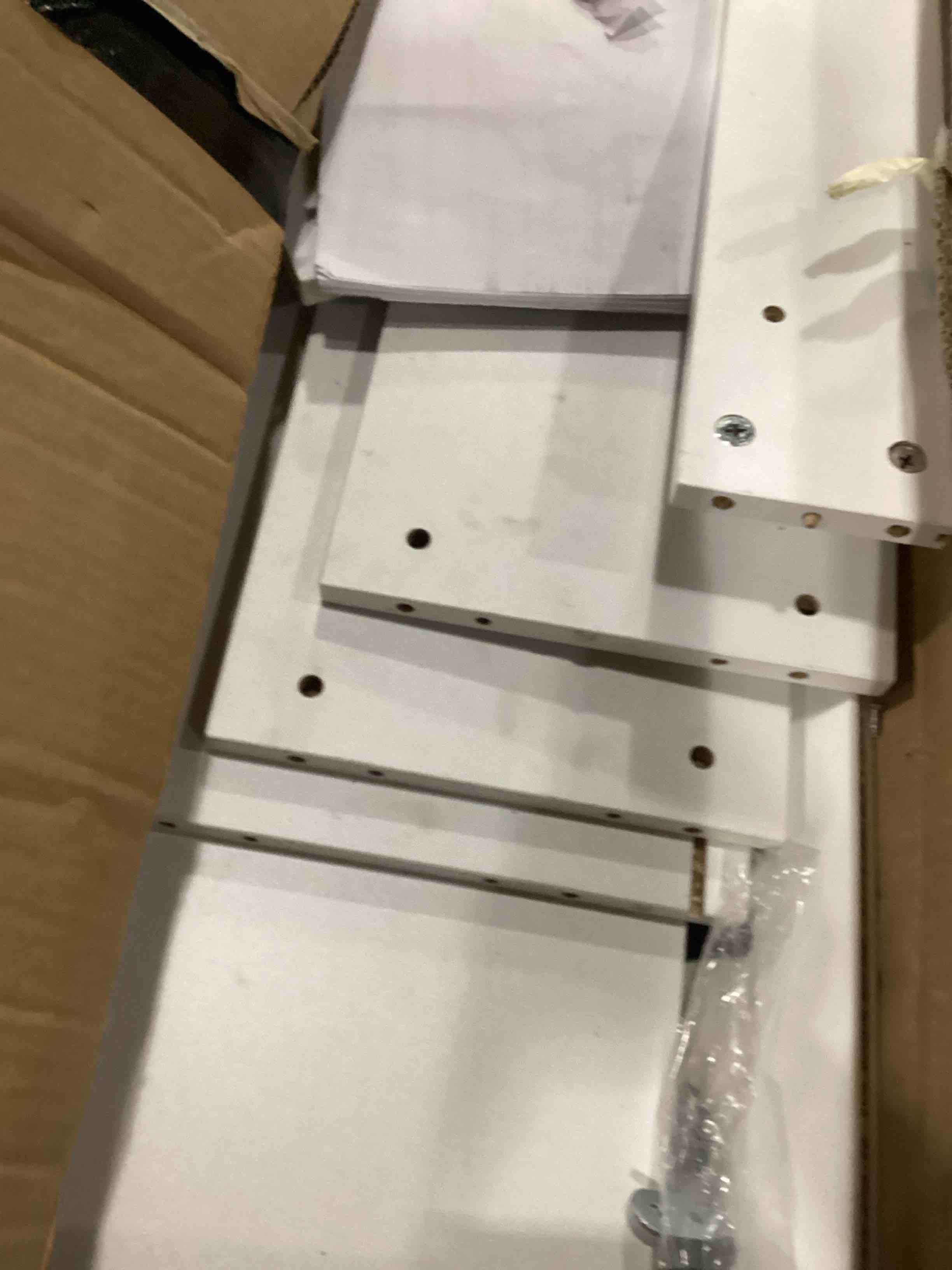 https://s3.amazonaws.com/lotting-images-prod/bidfta/BLU6841106_1728487478556.jpeg