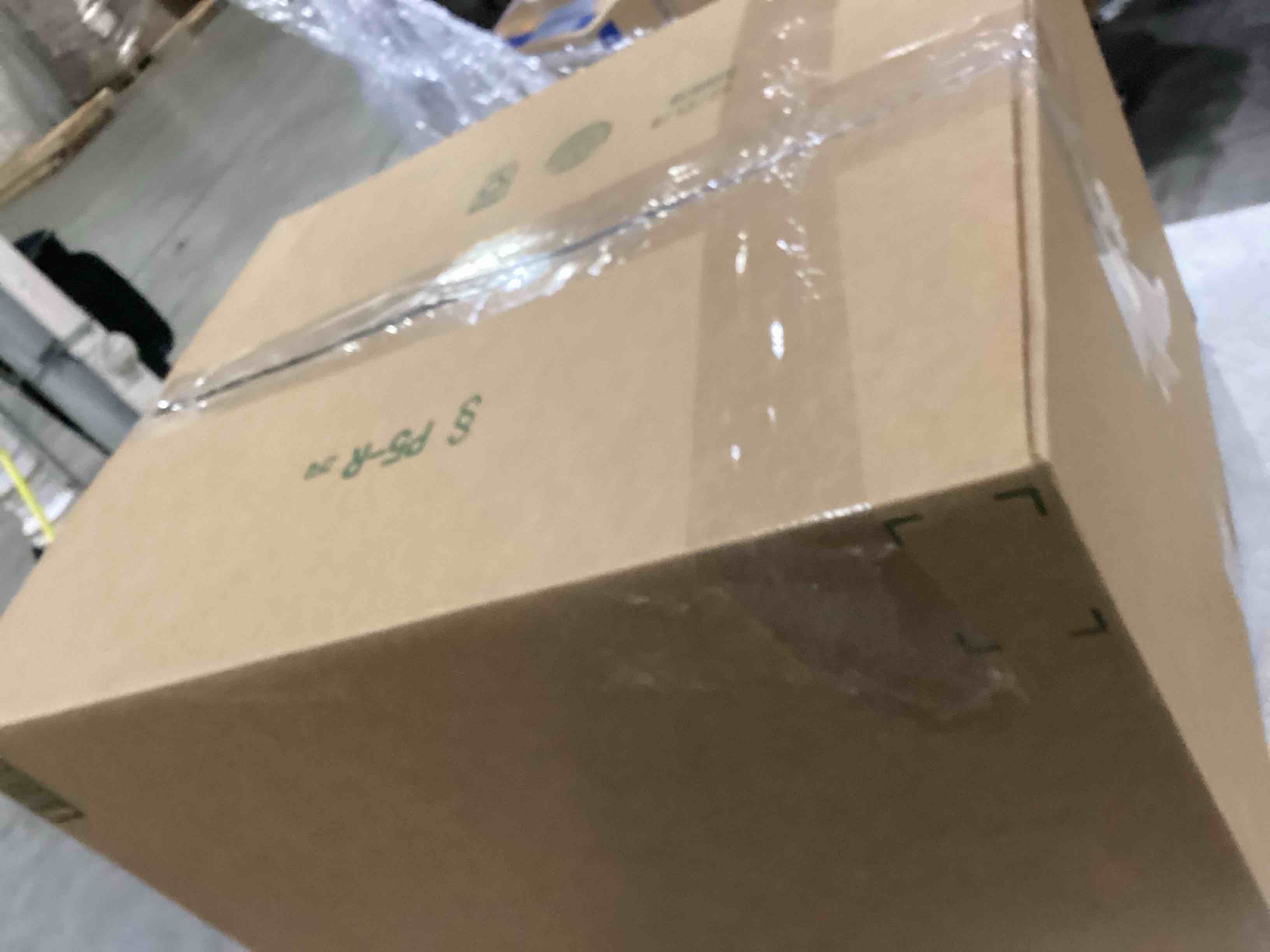 https://s3.amazonaws.com/lotting-images-prod/bidfta/BLU6841380_1728665893330.jpeg