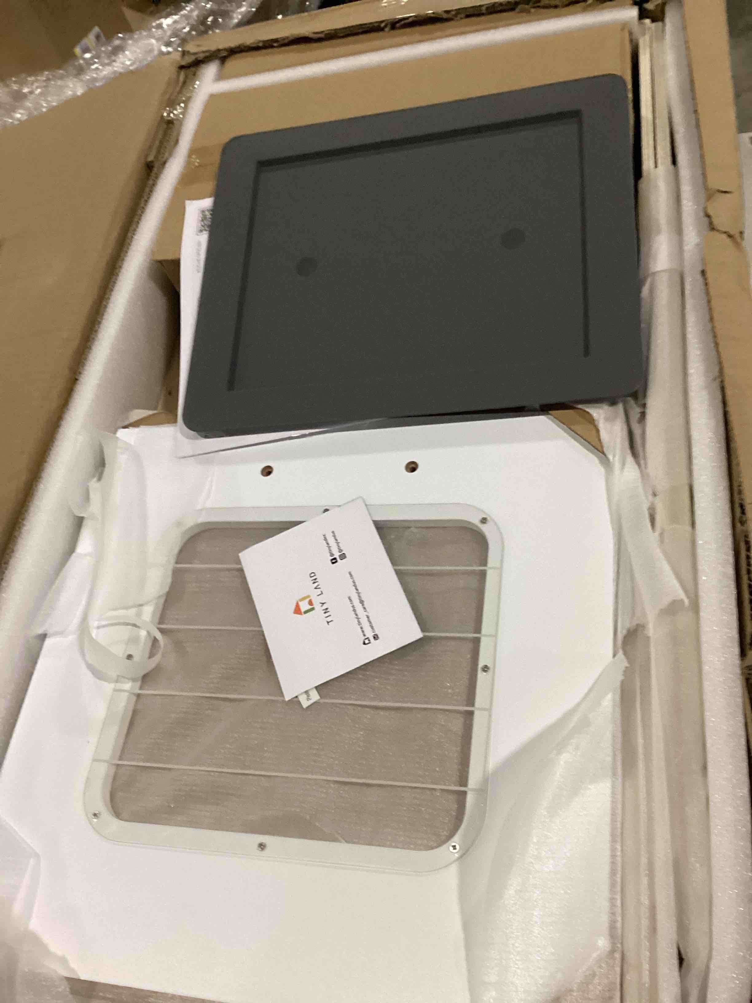 https://s3.amazonaws.com/lotting-images-prod/bidfta/BLU6841396_1728667507392.jpeg