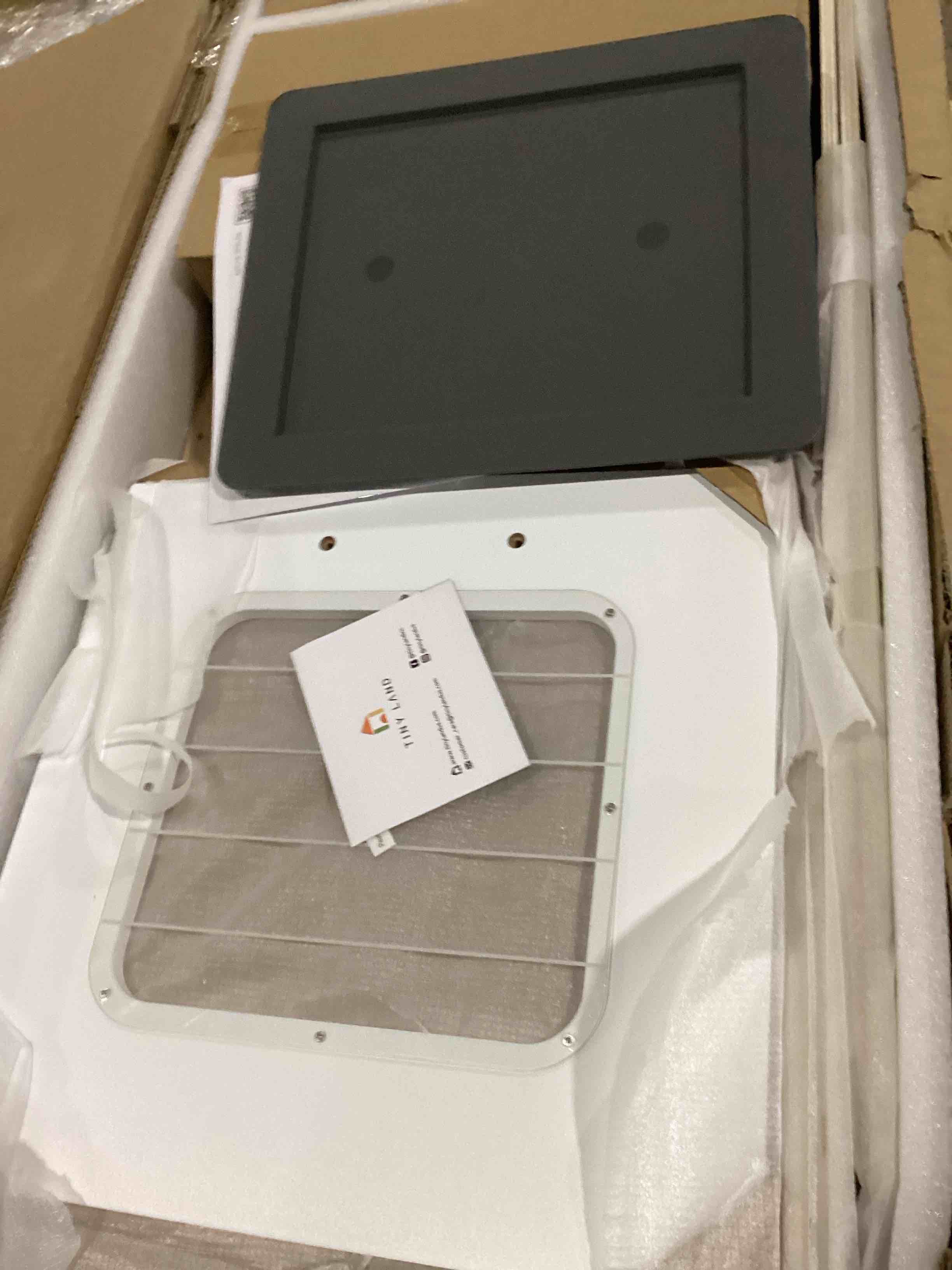 https://s3.amazonaws.com/lotting-images-prod/bidfta/BLU6841396_1728667508459.jpeg