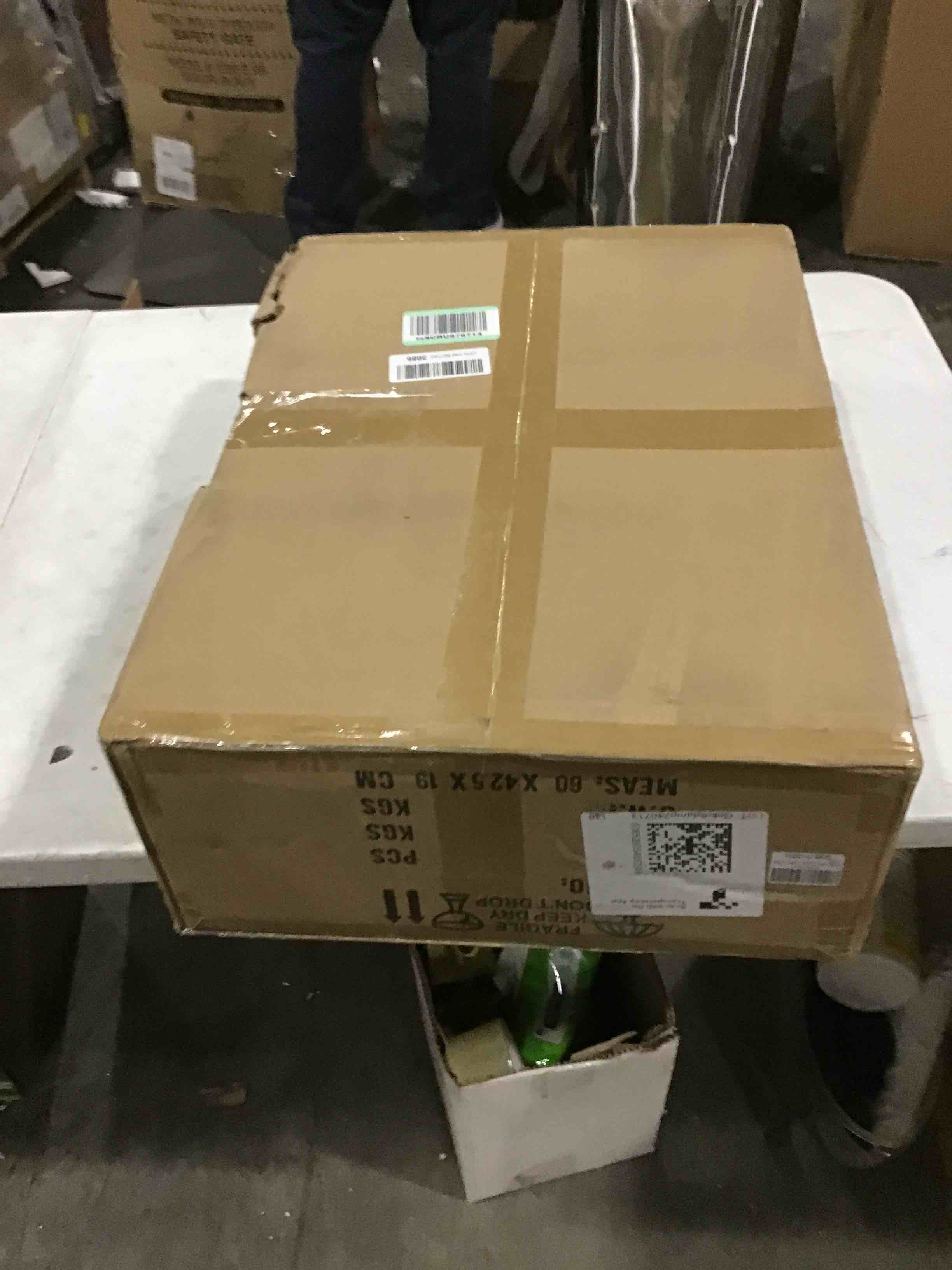 https://s3.amazonaws.com/lotting-images-prod/bidfta/BLU6841591_1729859891028.jpeg