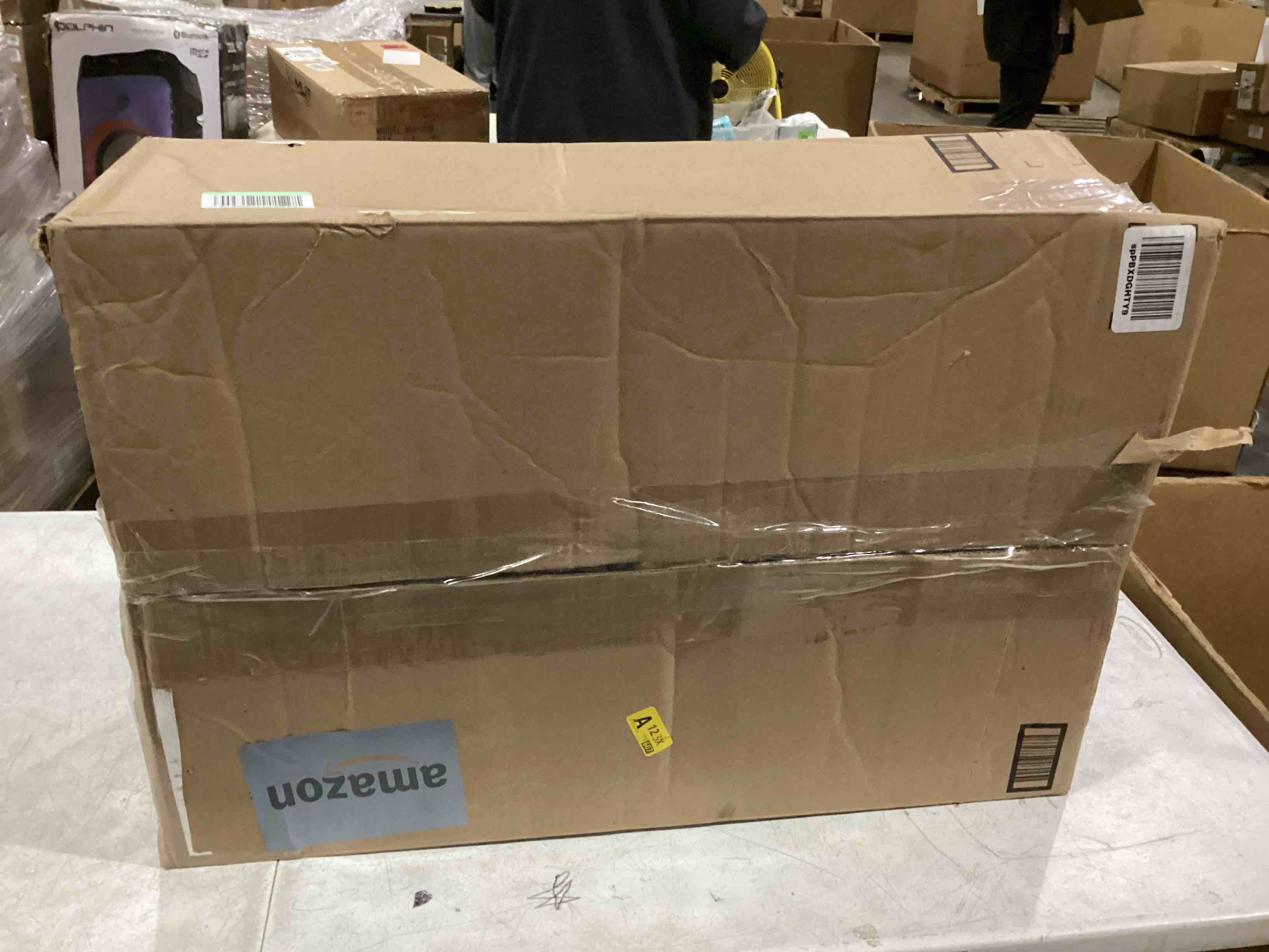 https://s3.amazonaws.com/lotting-images-prod/bidfta/BLU6841681_1730141139357.jpeg