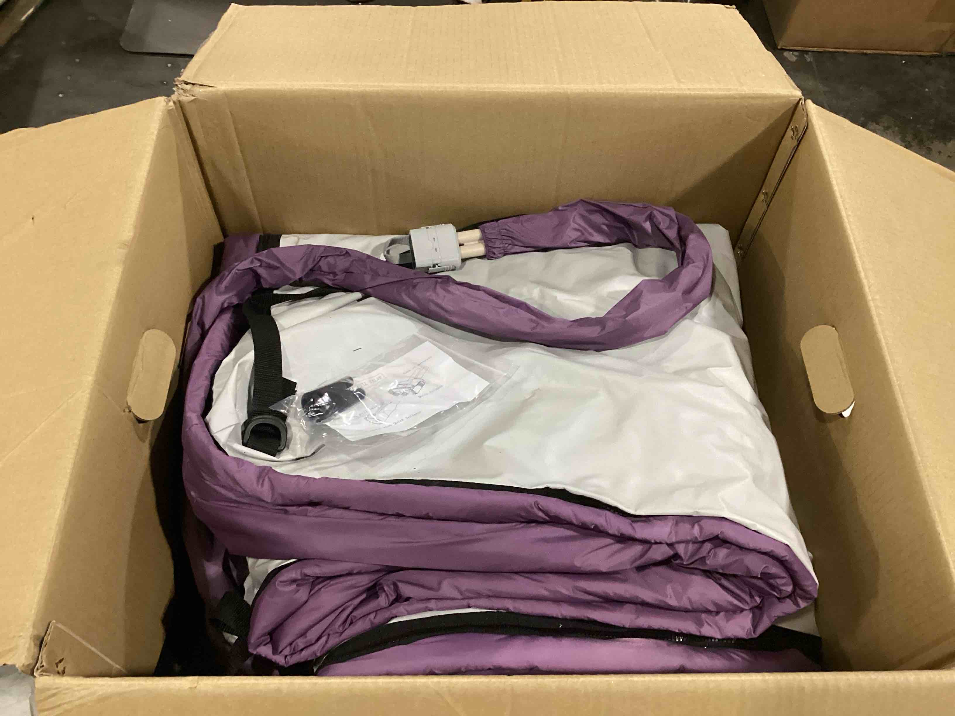 https://s3.amazonaws.com/lotting-images-prod/bidfta/BLU6841726_1730212653839.jpeg