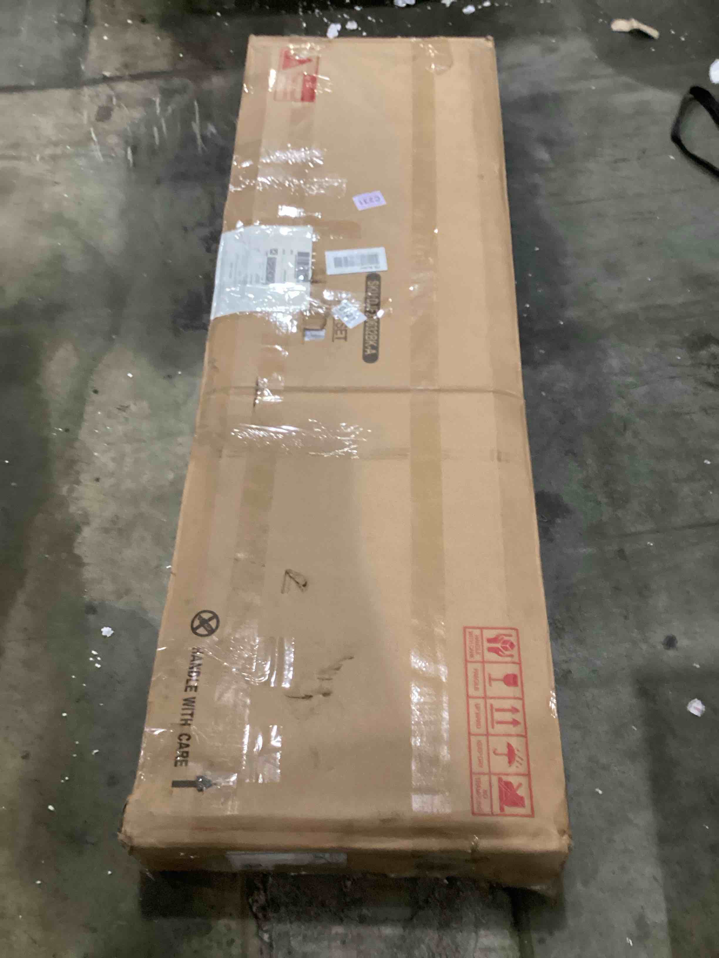 https://s3.amazonaws.com/lotting-images-prod/bidfta/BLU6841845_1730307202422.jpeg