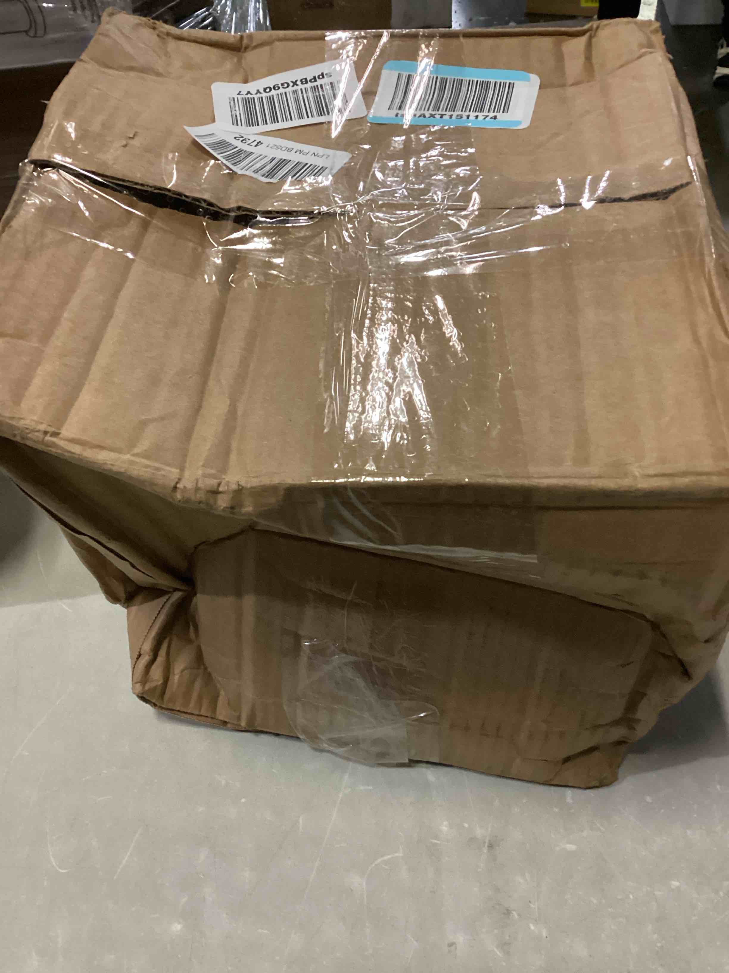 https://s3.amazonaws.com/lotting-images-prod/bidfta/BLU6842453_1728916425335.jpeg
