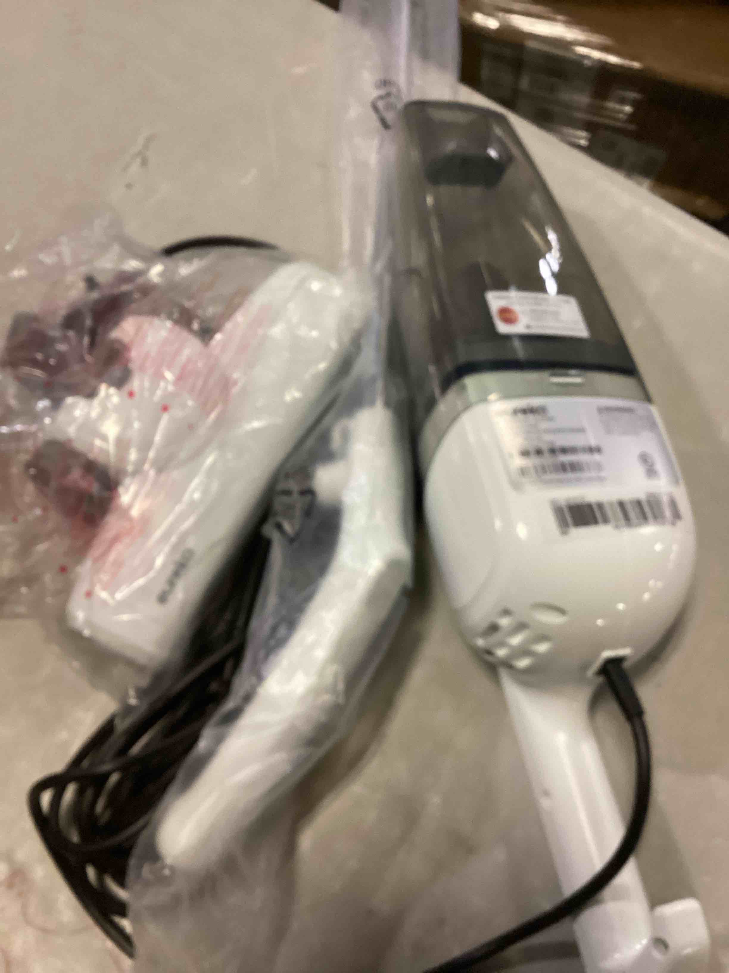 https://s3.amazonaws.com/lotting-images-prod/bidfta/BLU6842510_1728926930327.jpeg