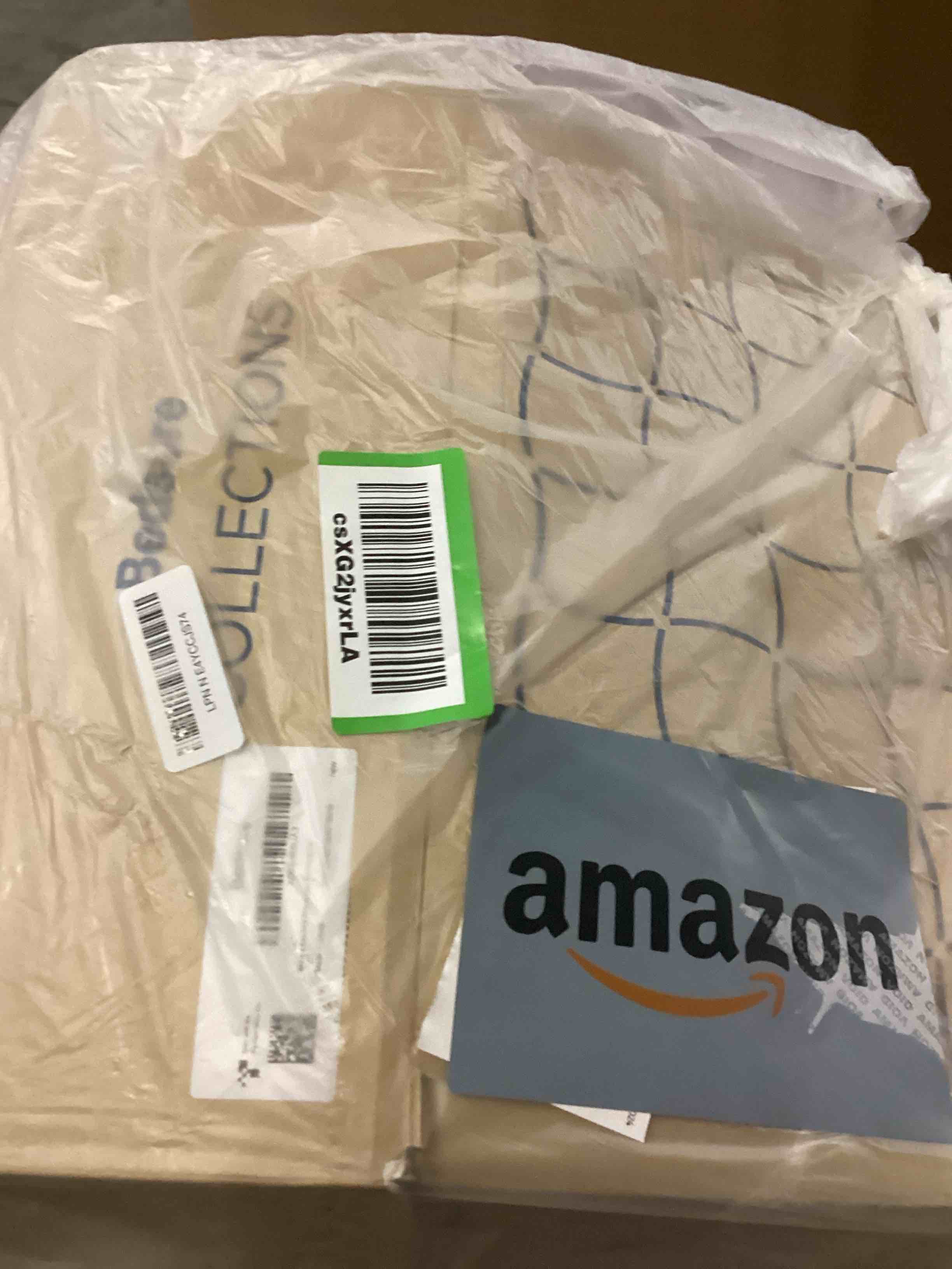 https://s3.amazonaws.com/lotting-images-prod/bidfta/BLU6842922_1729189838723.jpeg