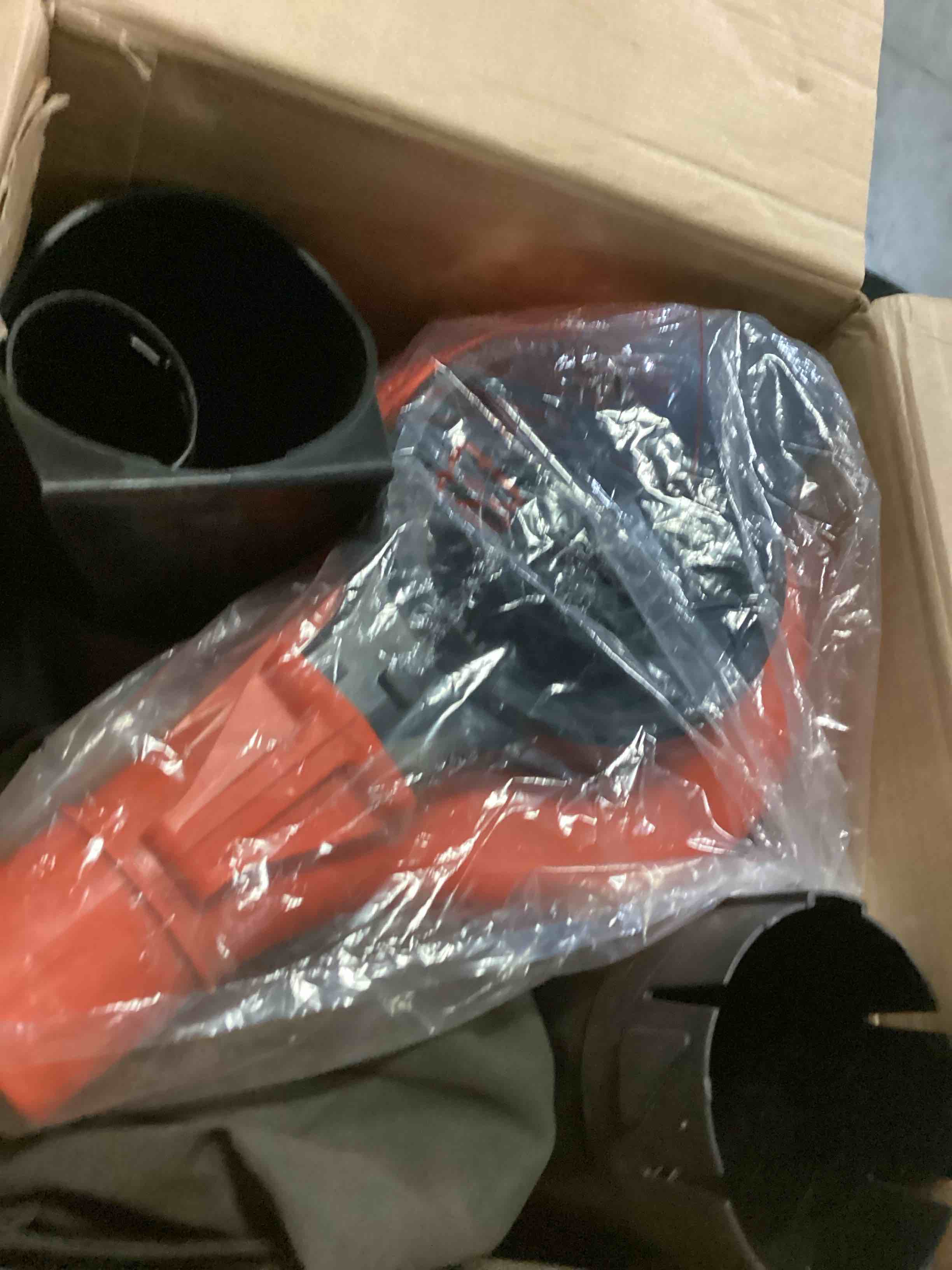 https://s3.amazonaws.com/lotting-images-prod/bidfta/BLU6843185_1729359308975.jpeg