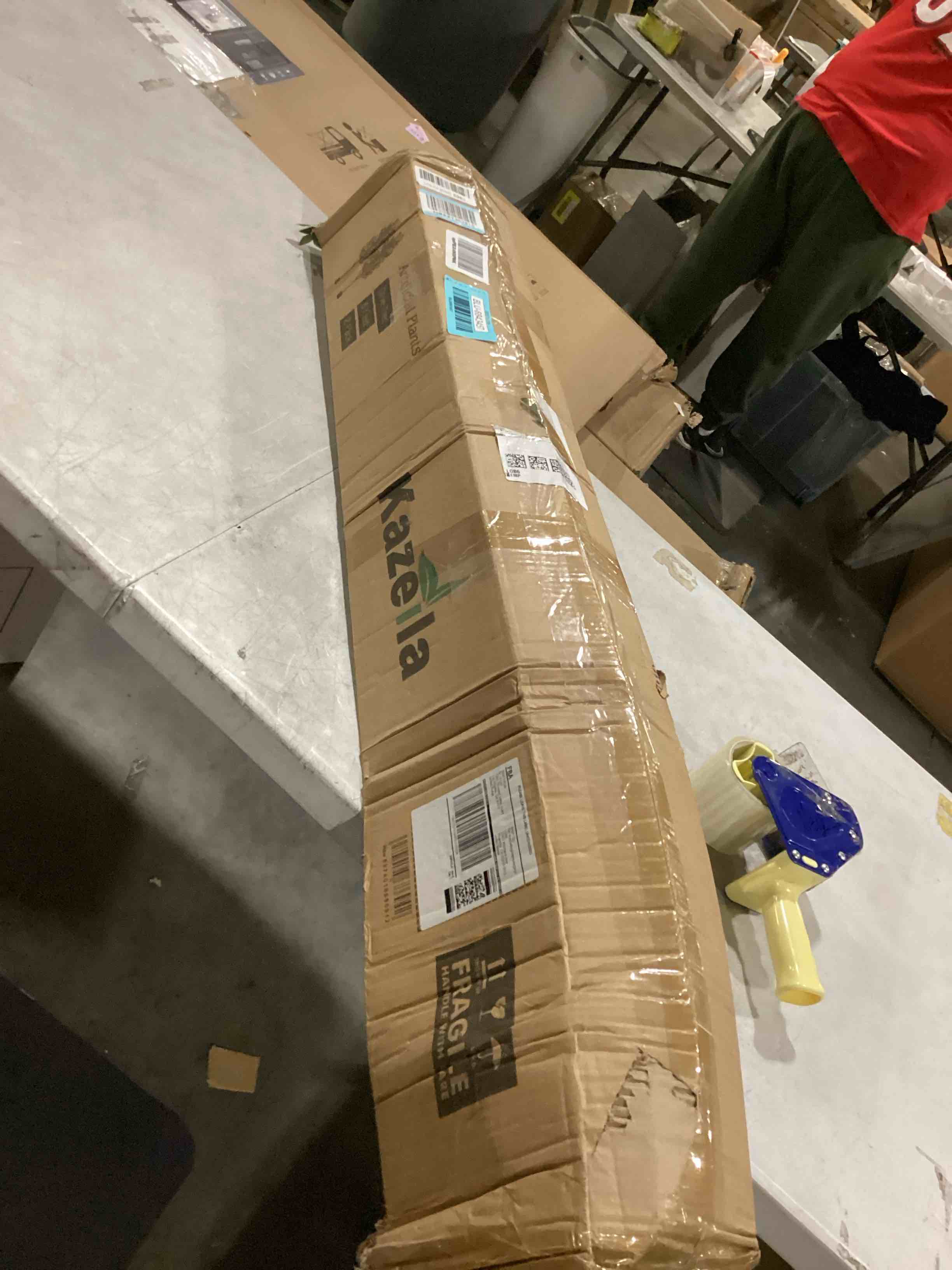 https://s3.amazonaws.com/lotting-images-prod/bidfta/BLU6843457_1728991381907.jpeg