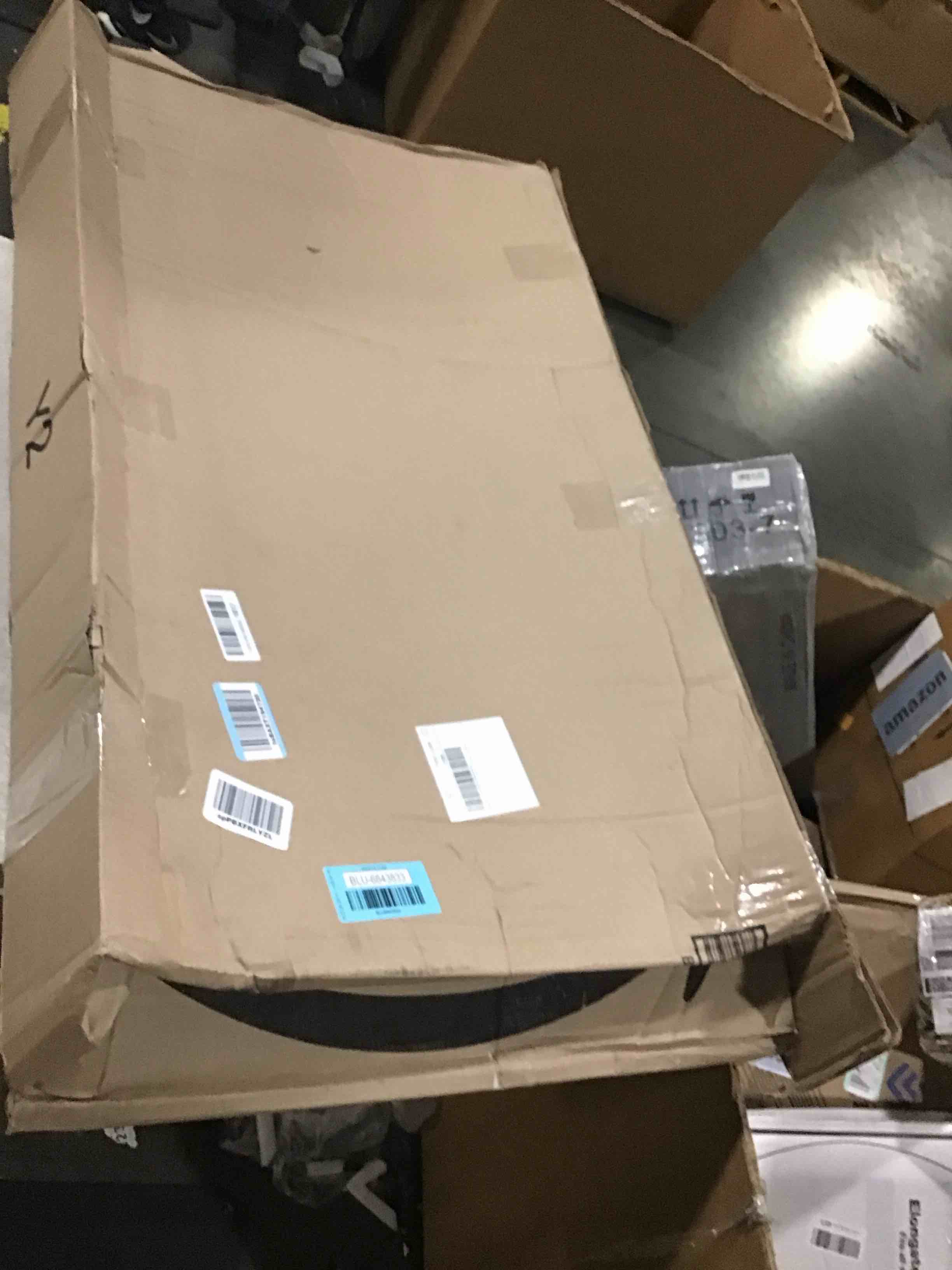https://s3.amazonaws.com/lotting-images-prod/bidfta/BLU6843833_1729264360012.jpeg