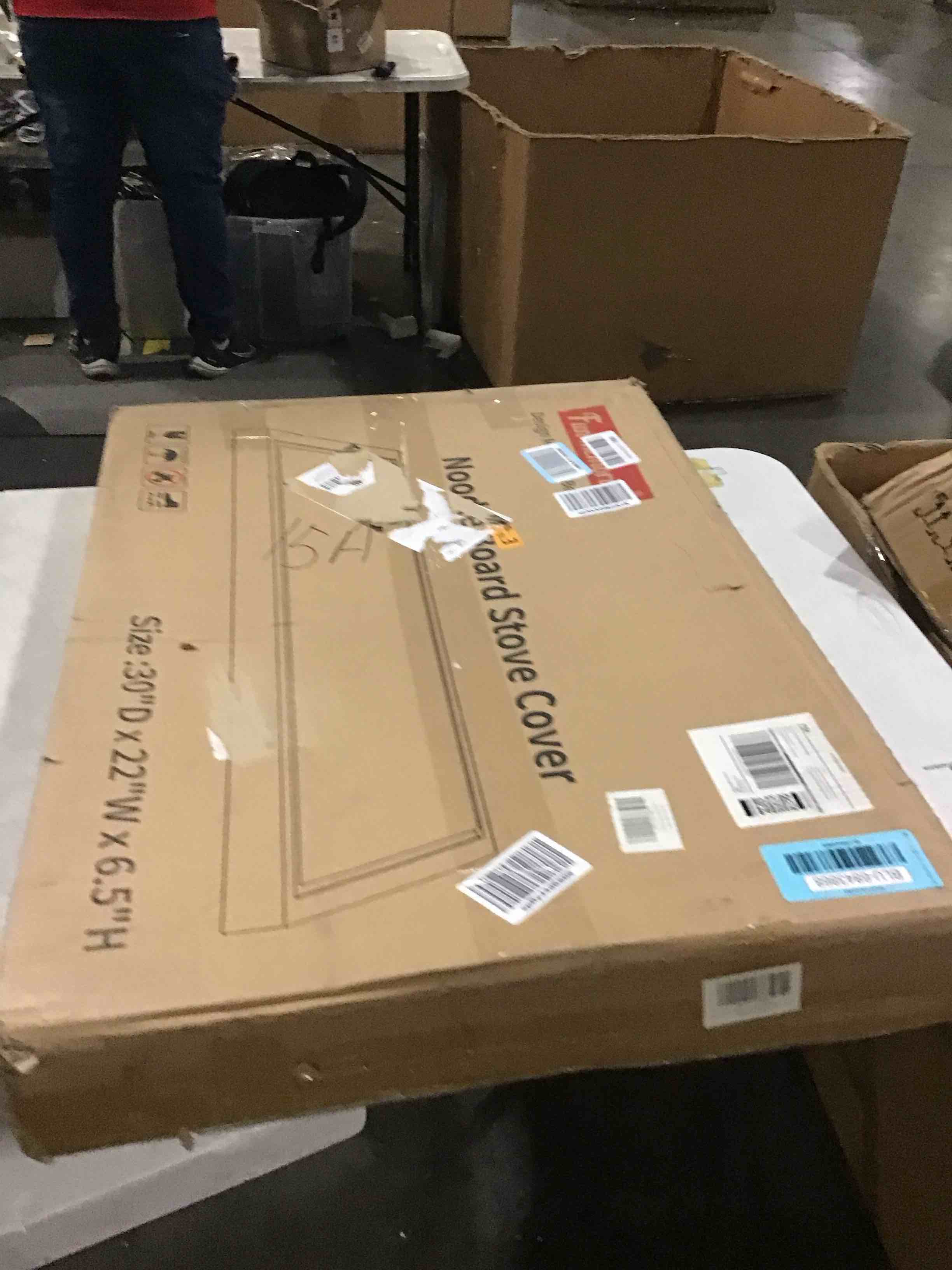 https://s3.amazonaws.com/lotting-images-prod/bidfta/BLU6843868_1729273017383.jpeg