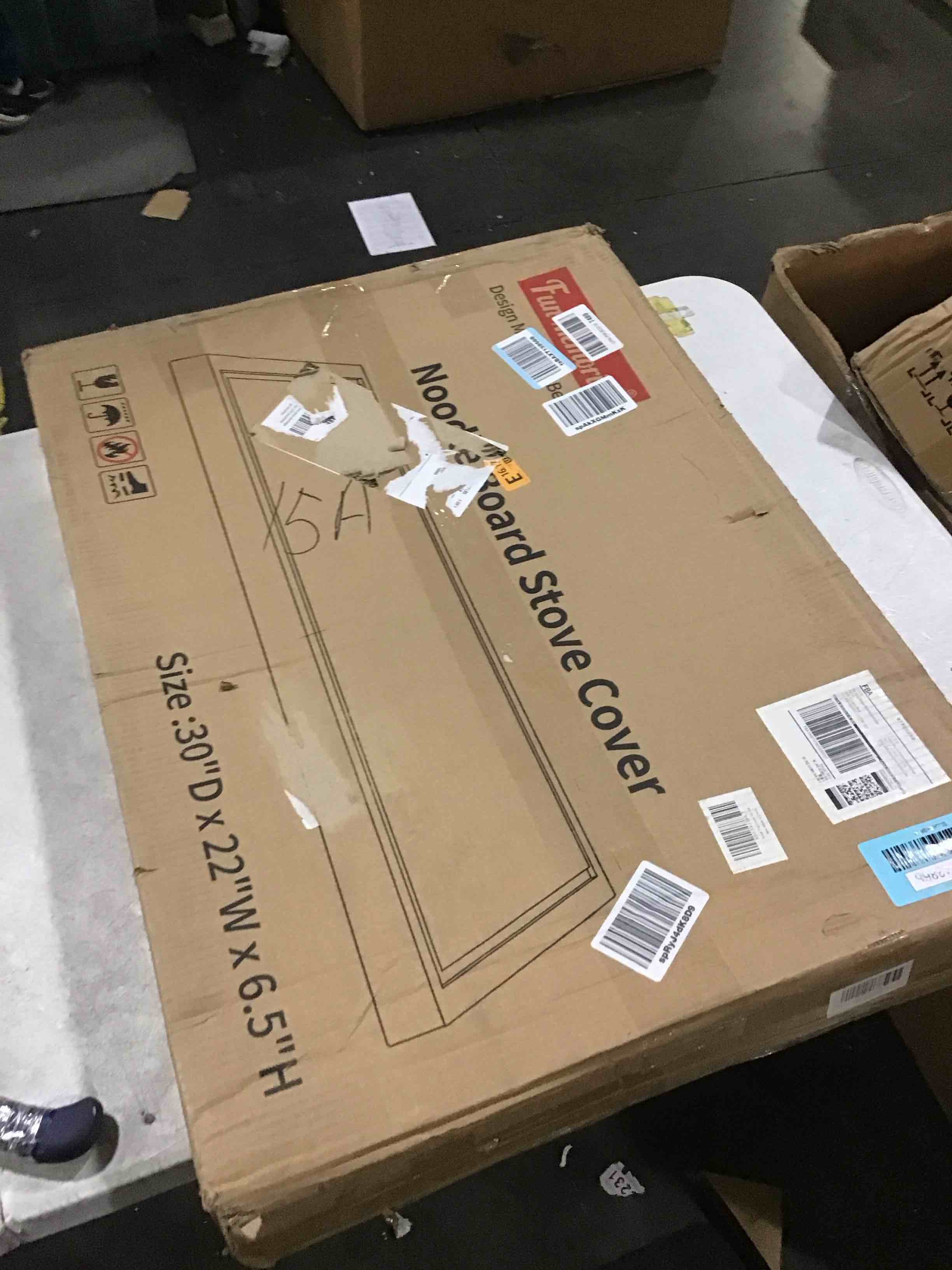 https://s3.amazonaws.com/lotting-images-prod/bidfta/BLU6843868_1729273018992.jpeg