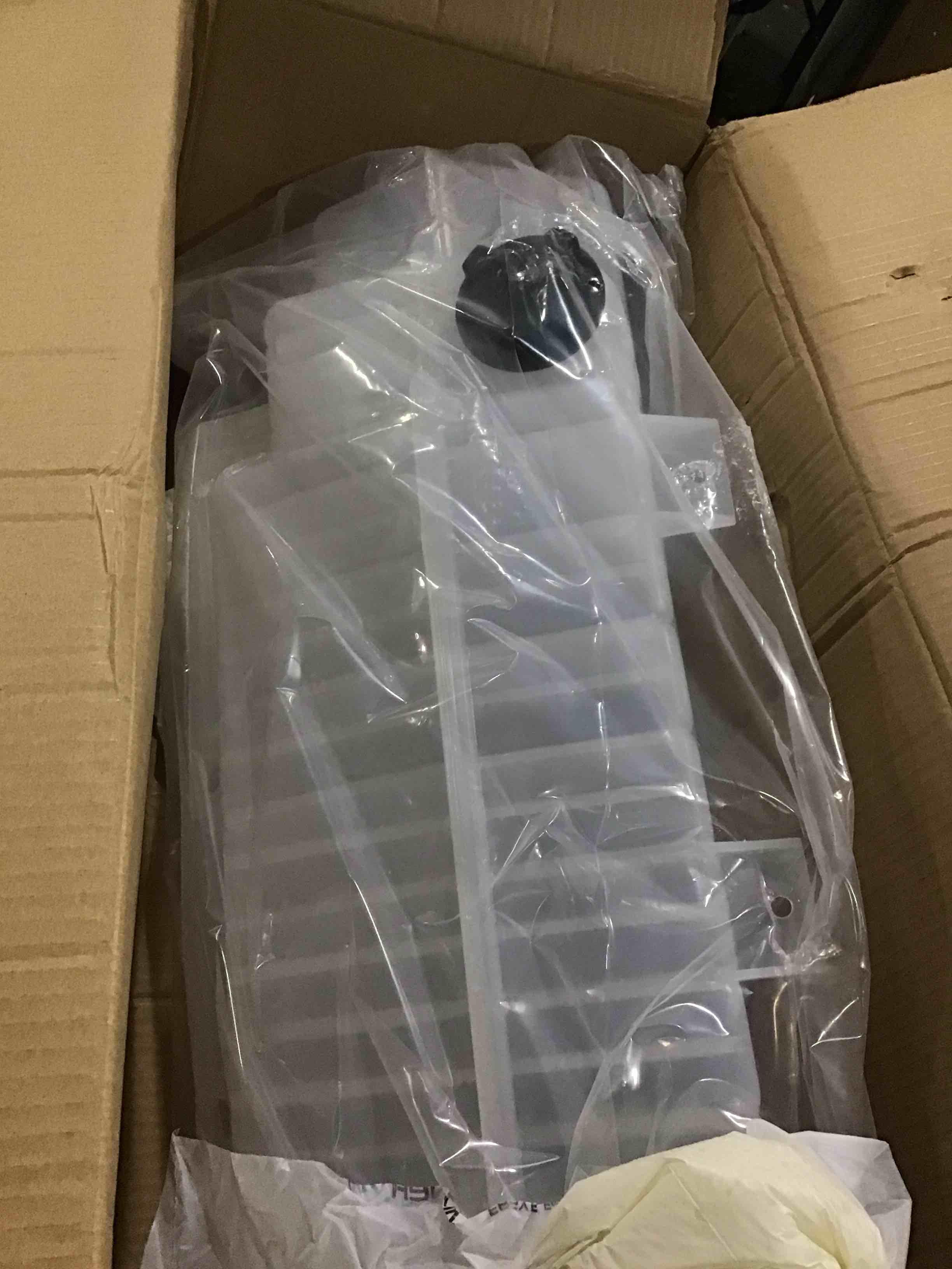 https://s3.amazonaws.com/lotting-images-prod/bidfta/BLU6843873_1729273801833.jpeg