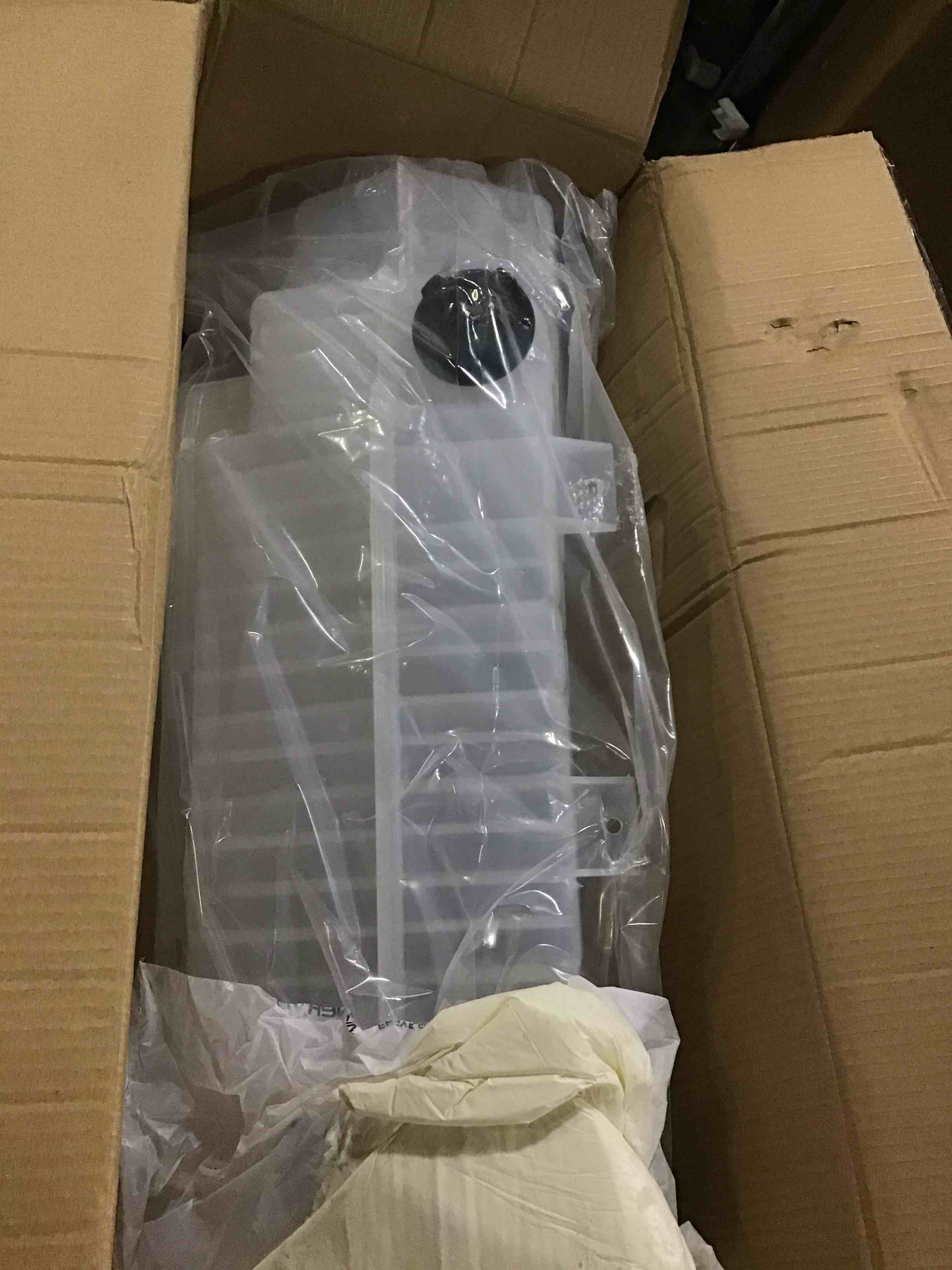 https://s3.amazonaws.com/lotting-images-prod/bidfta/BLU6843873_1729273803702.jpeg