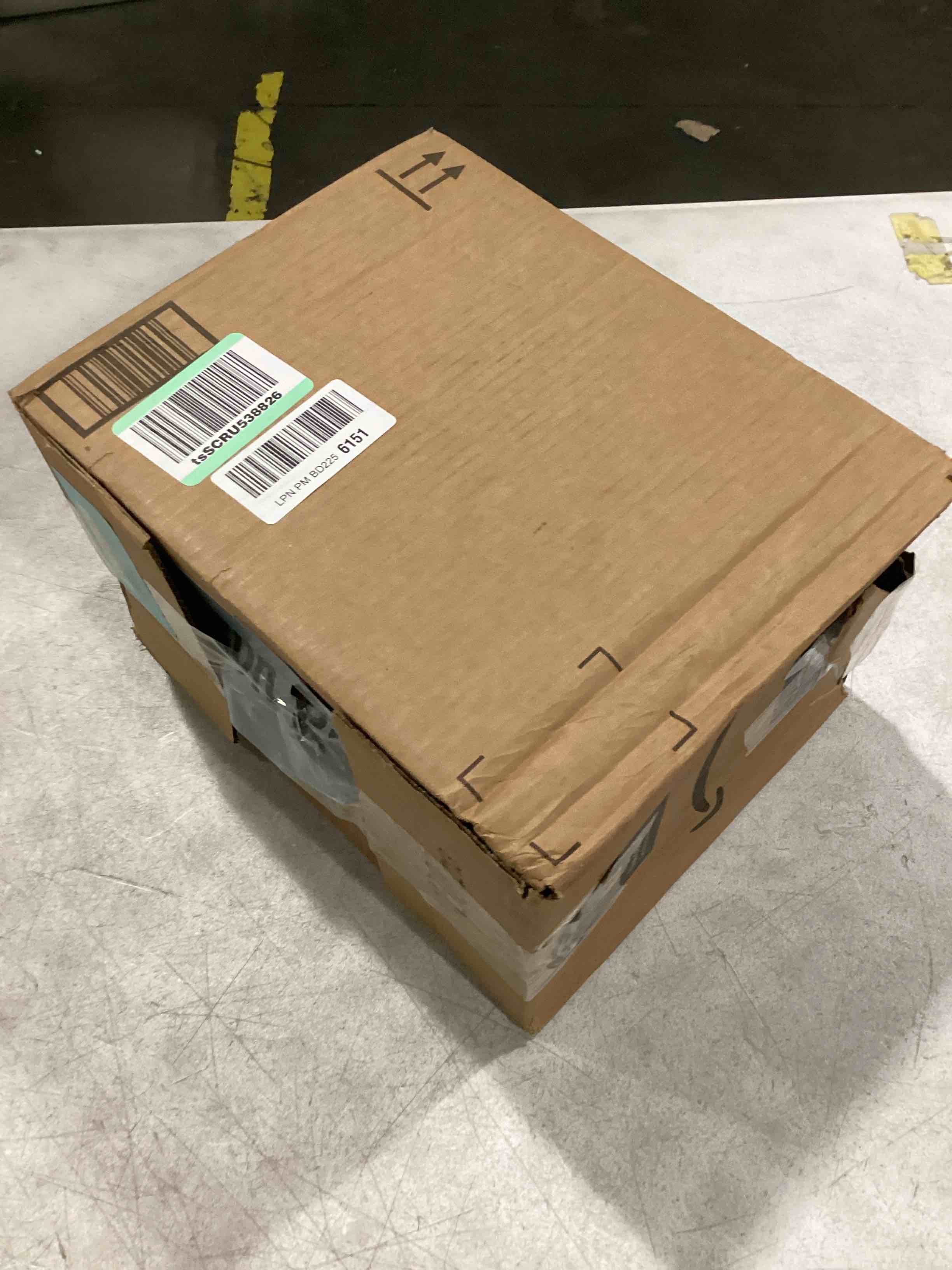 https://s3.amazonaws.com/lotting-images-prod/bidfta/BLU6844181_1729785338783.jpeg