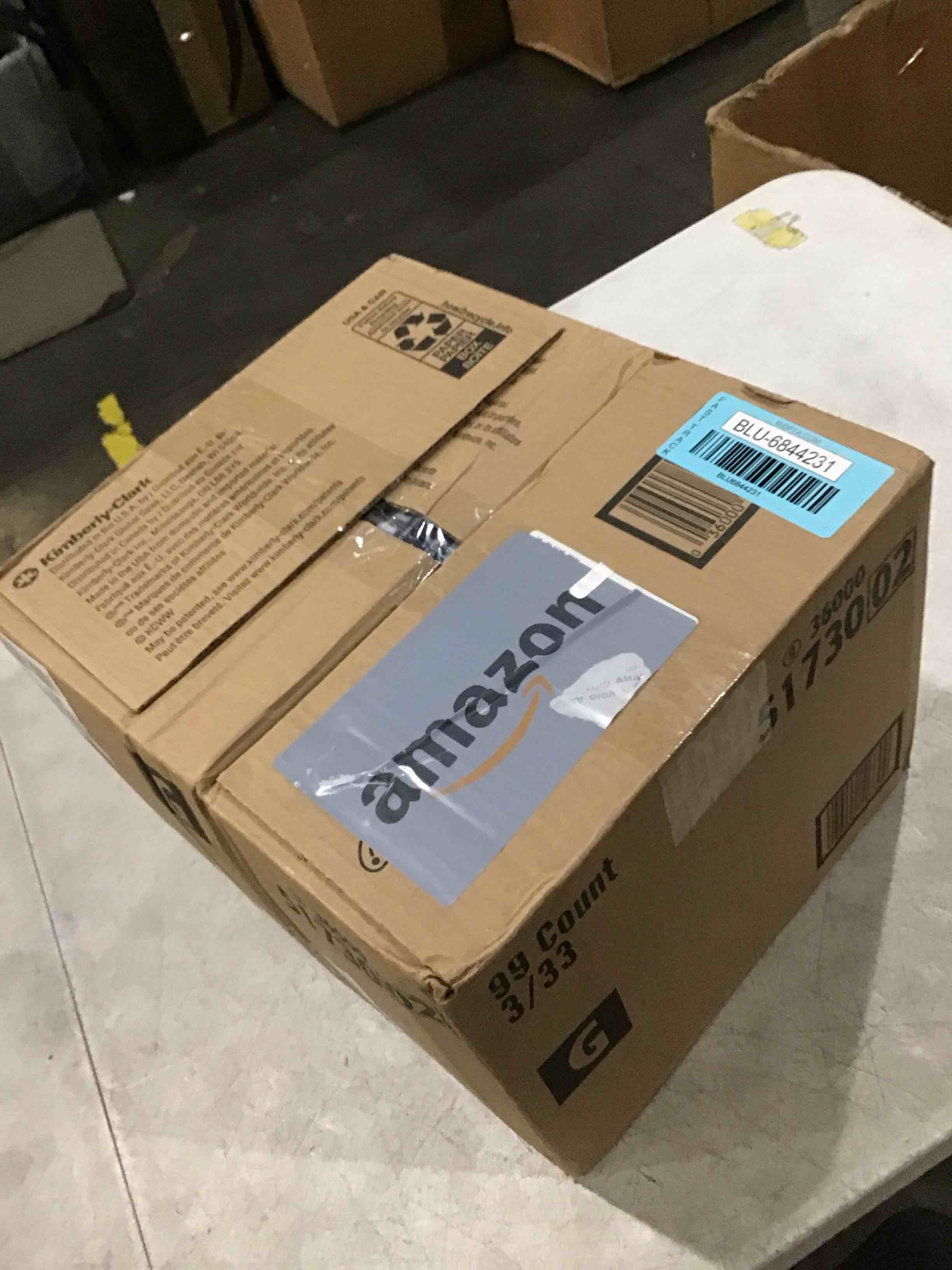 https://s3.amazonaws.com/lotting-images-prod/bidfta/BLU6844231_1729858174772.jpeg
