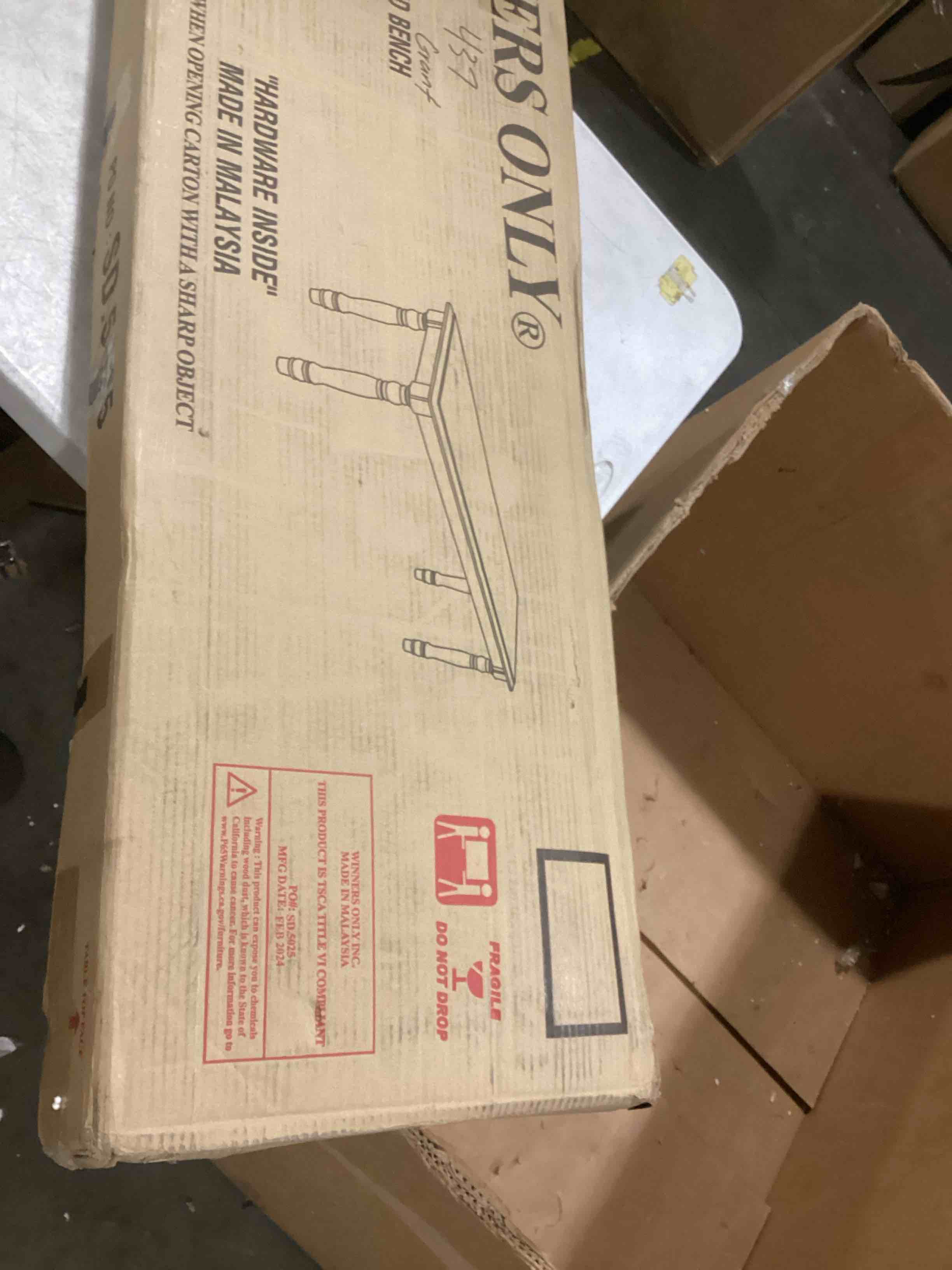 https://s3.amazonaws.com/lotting-images-prod/bidfta/BLU6844288_1730122750006.jpeg