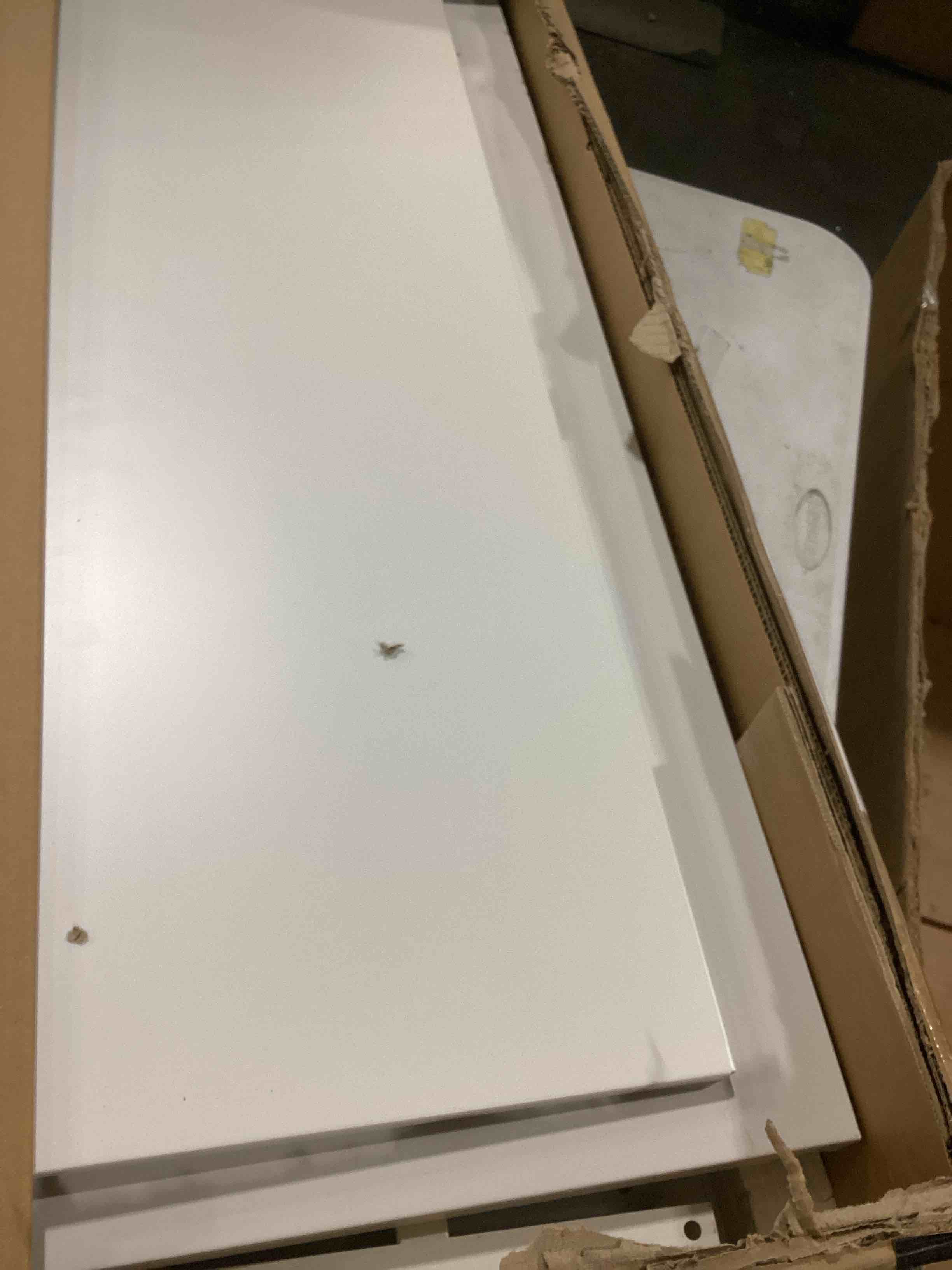 https://s3.amazonaws.com/lotting-images-prod/bidfta/BLU6844291_1730123778964.jpeg