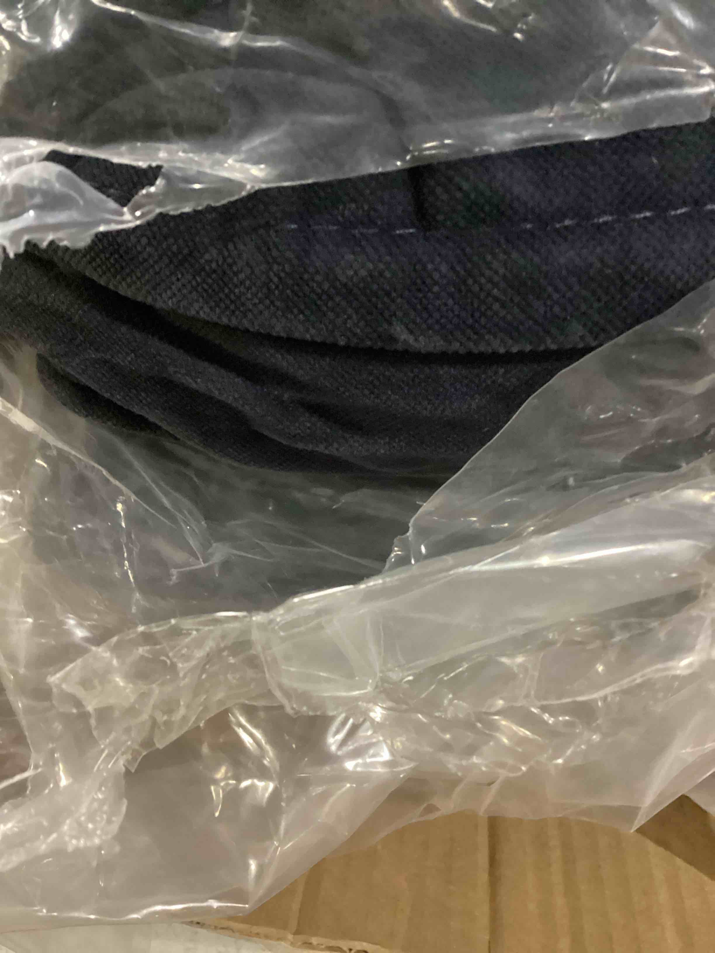 https://s3.amazonaws.com/lotting-images-prod/bidfta/BLU6844359_1730202152129.jpeg