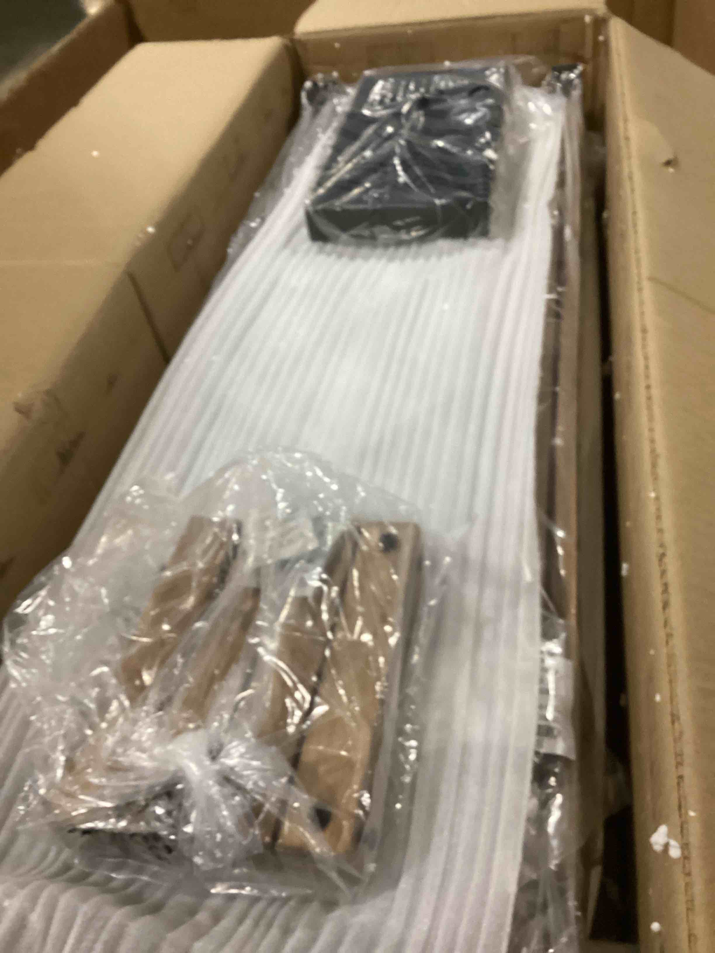 https://s3.amazonaws.com/lotting-images-prod/bidfta/BLU6844372_1730204627044.jpeg