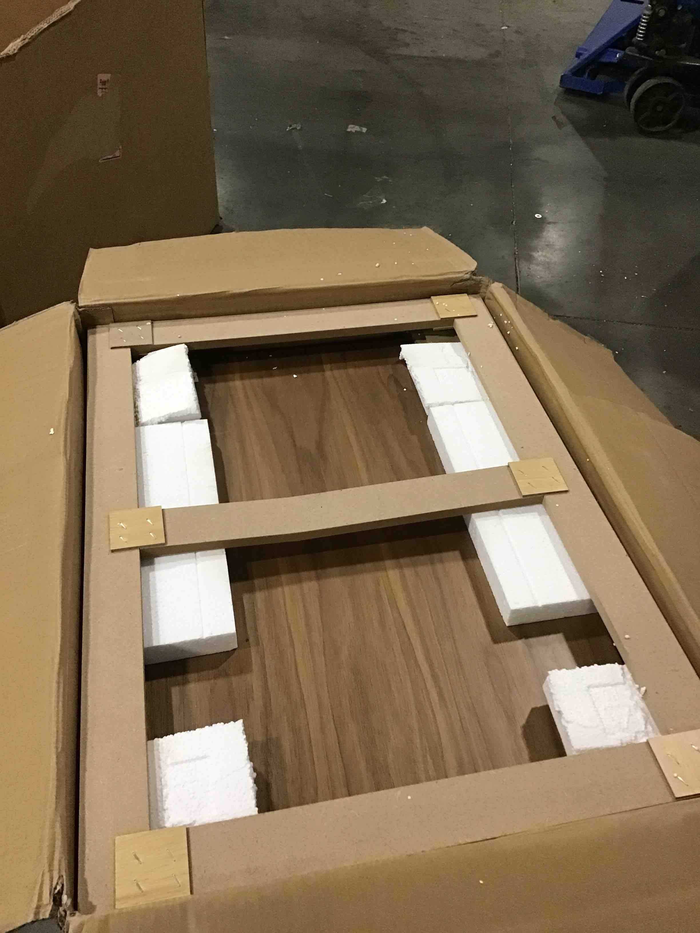 https://s3.amazonaws.com/lotting-images-prod/bidfta/BLU6844543_1730293387249.jpeg