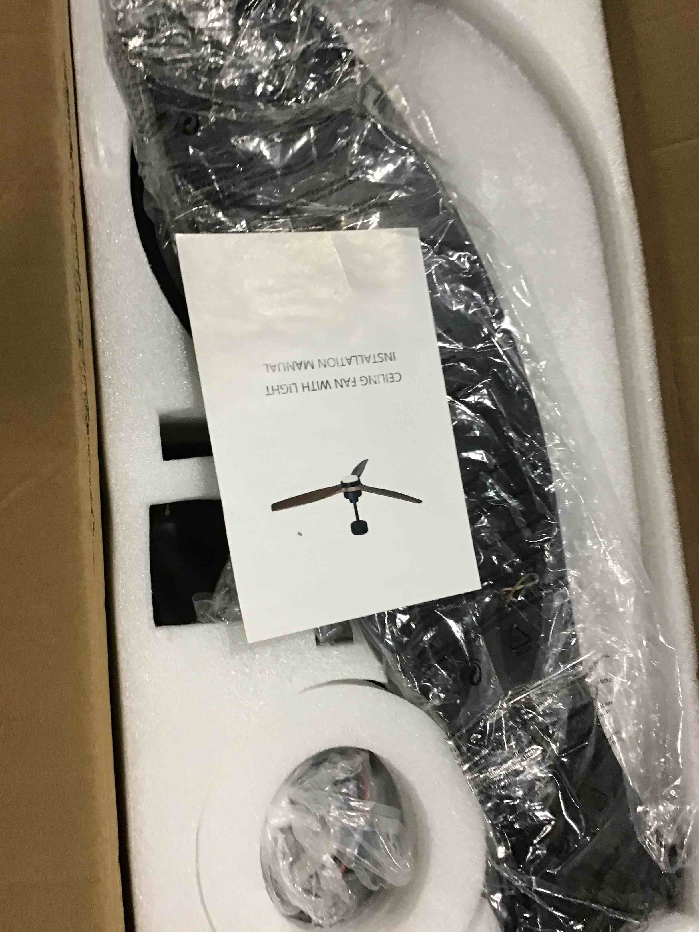 https://s3.amazonaws.com/lotting-images-prod/bidfta/BLU6844554_1730296103237.jpeg