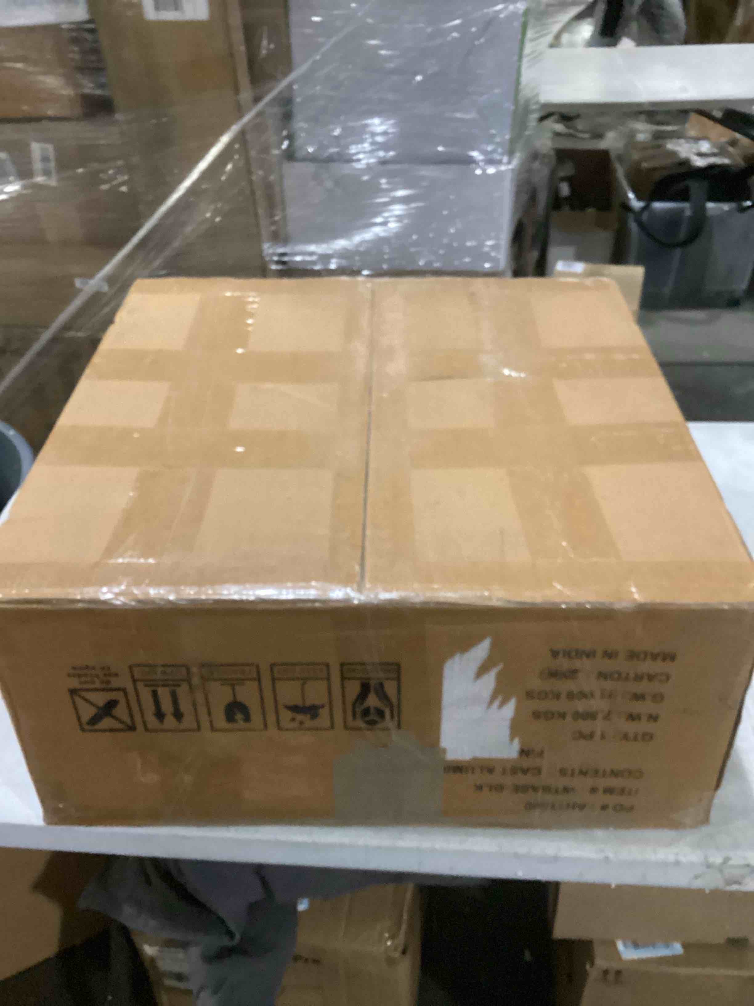 https://s3.amazonaws.com/lotting-images-prod/bidfta/BLU6844646_1732634454624.jpeg