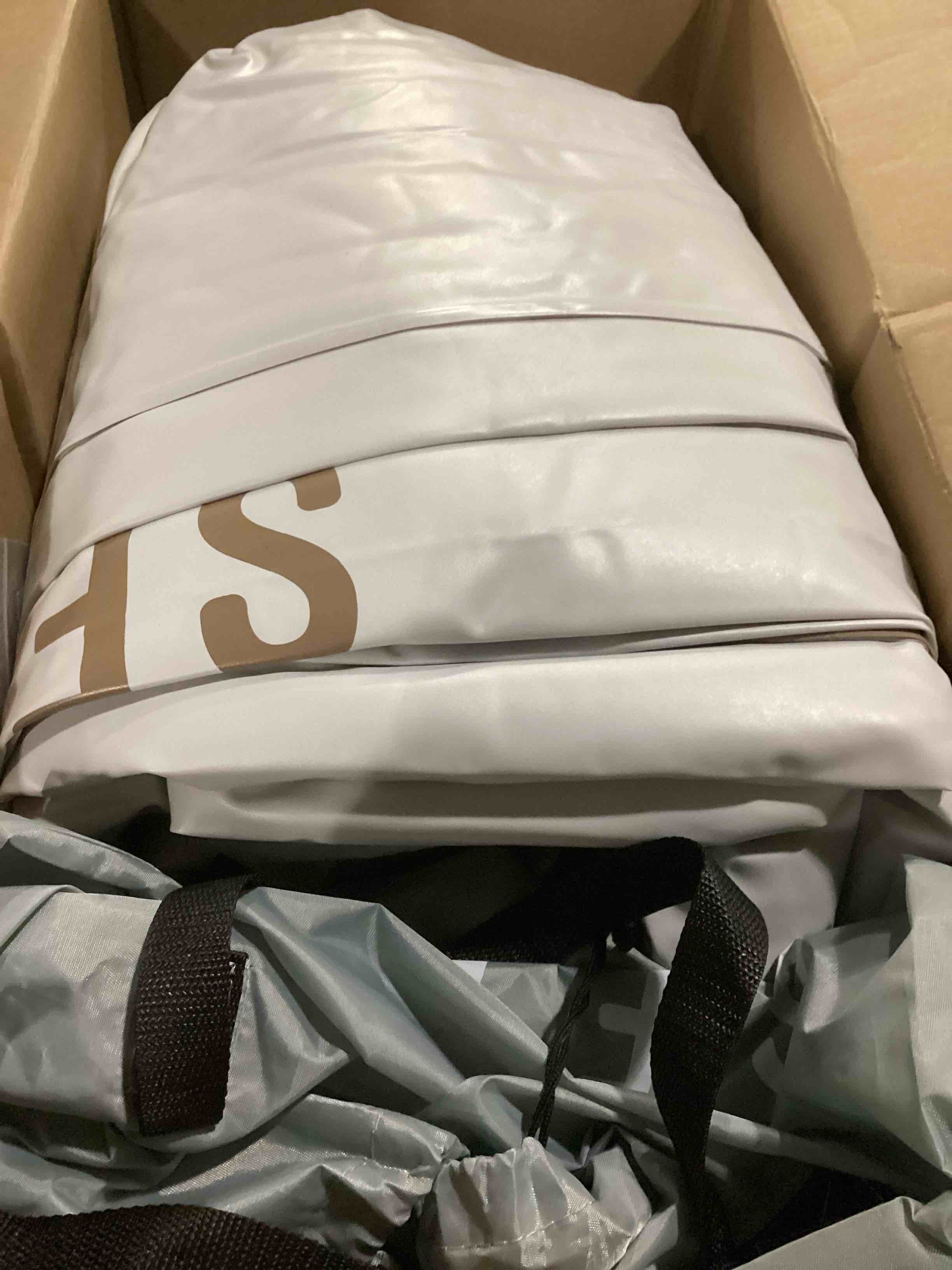 https://s3.amazonaws.com/lotting-images-prod/bidfta/BLU6844825_1733231457178.jpeg