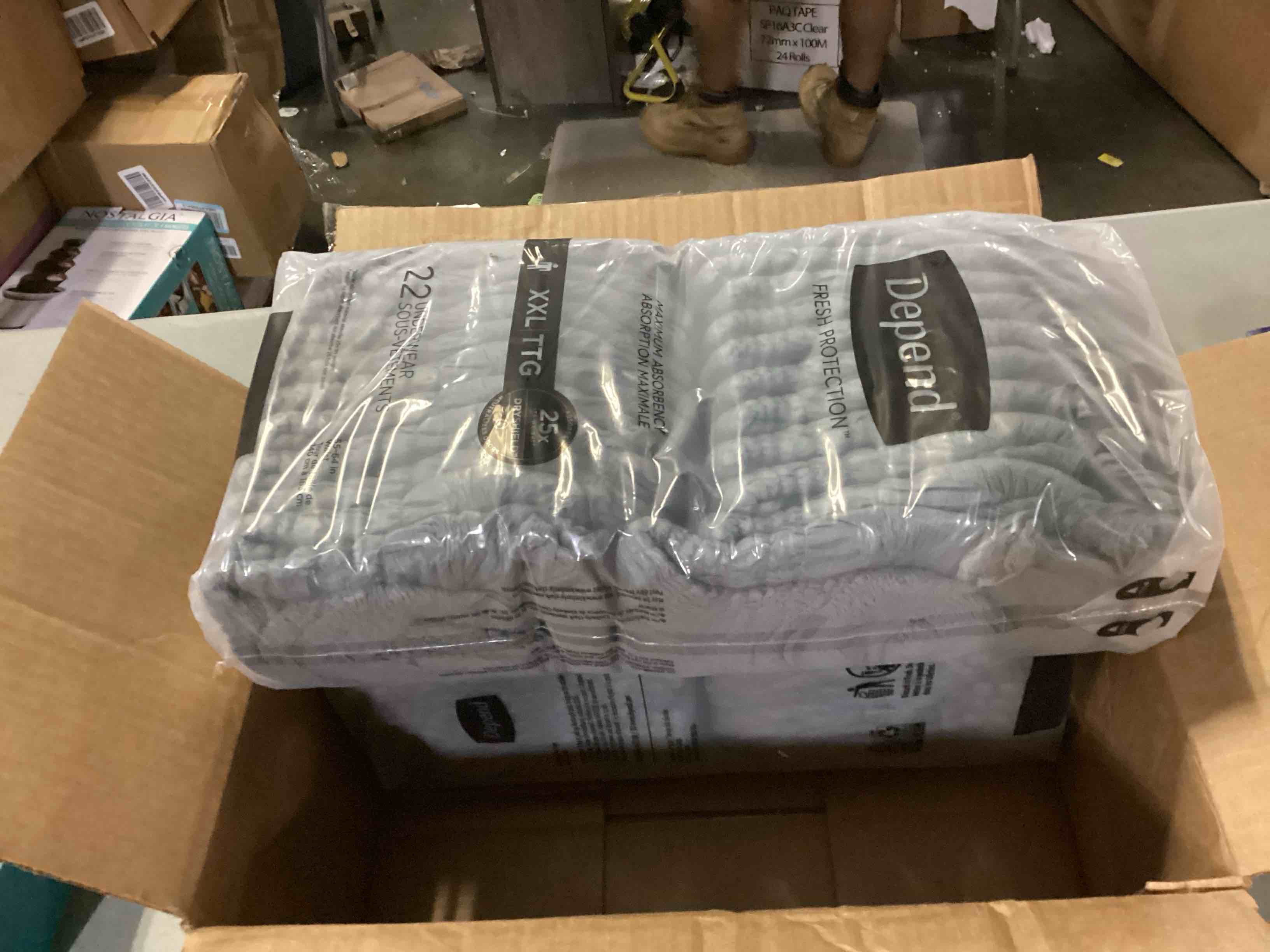 https://s3.amazonaws.com/lotting-images-prod/bidfta/BLU6845232_1728909175925.jpeg