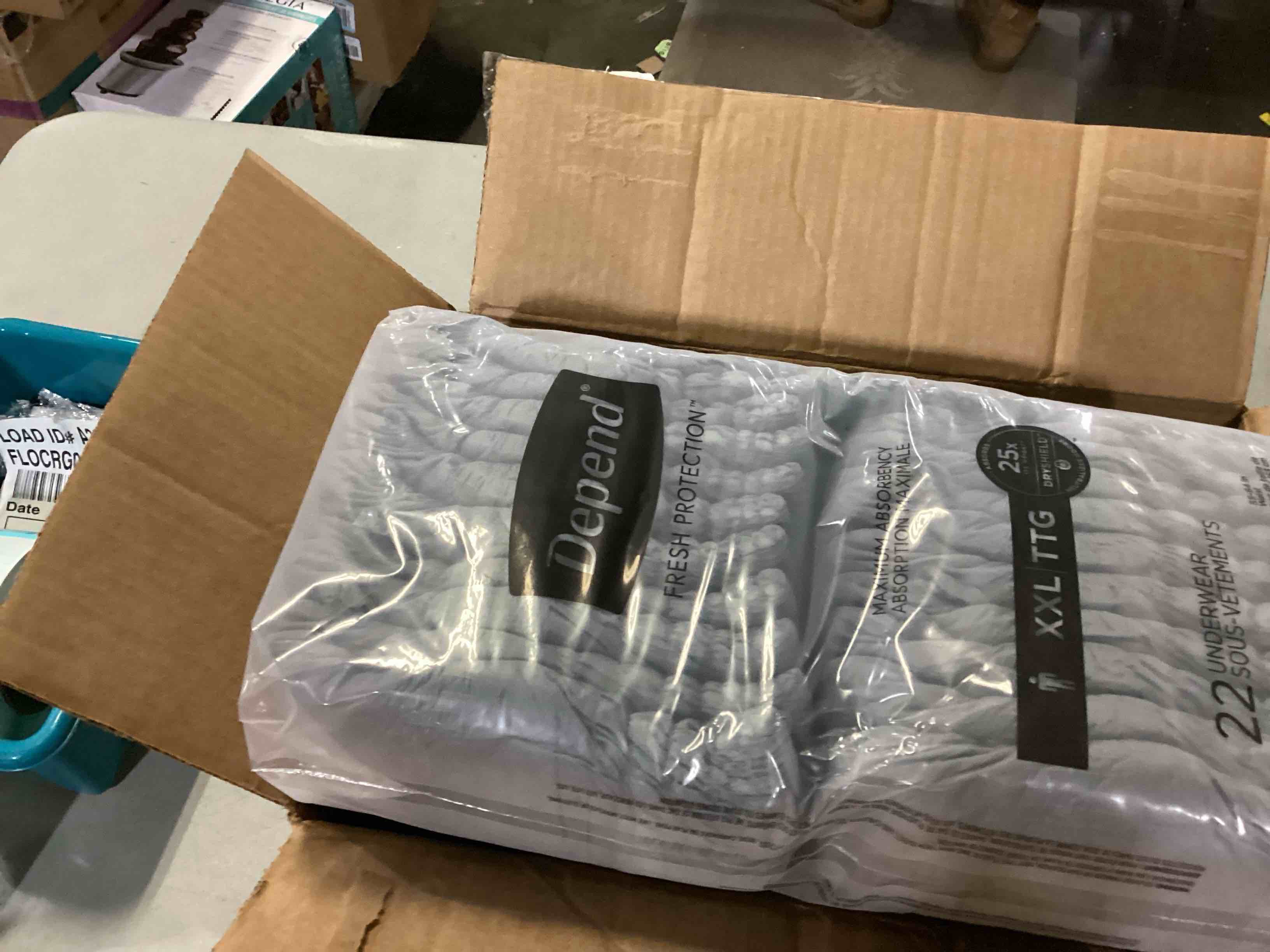 https://s3.amazonaws.com/lotting-images-prod/bidfta/BLU6845232_1728909183740.jpeg