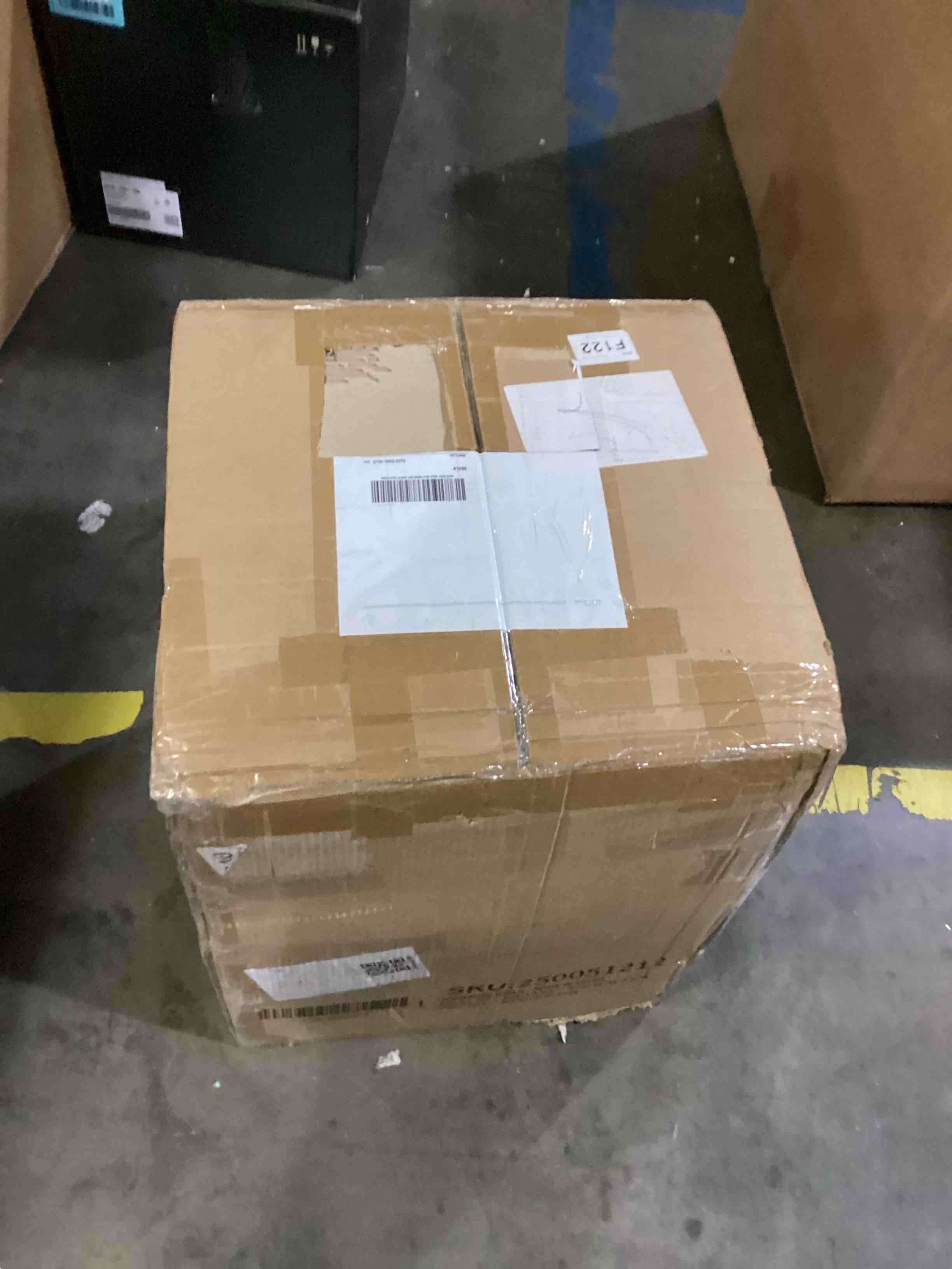 https://s3.amazonaws.com/lotting-images-prod/bidfta/BLU6845365_1729017430851.jpeg
