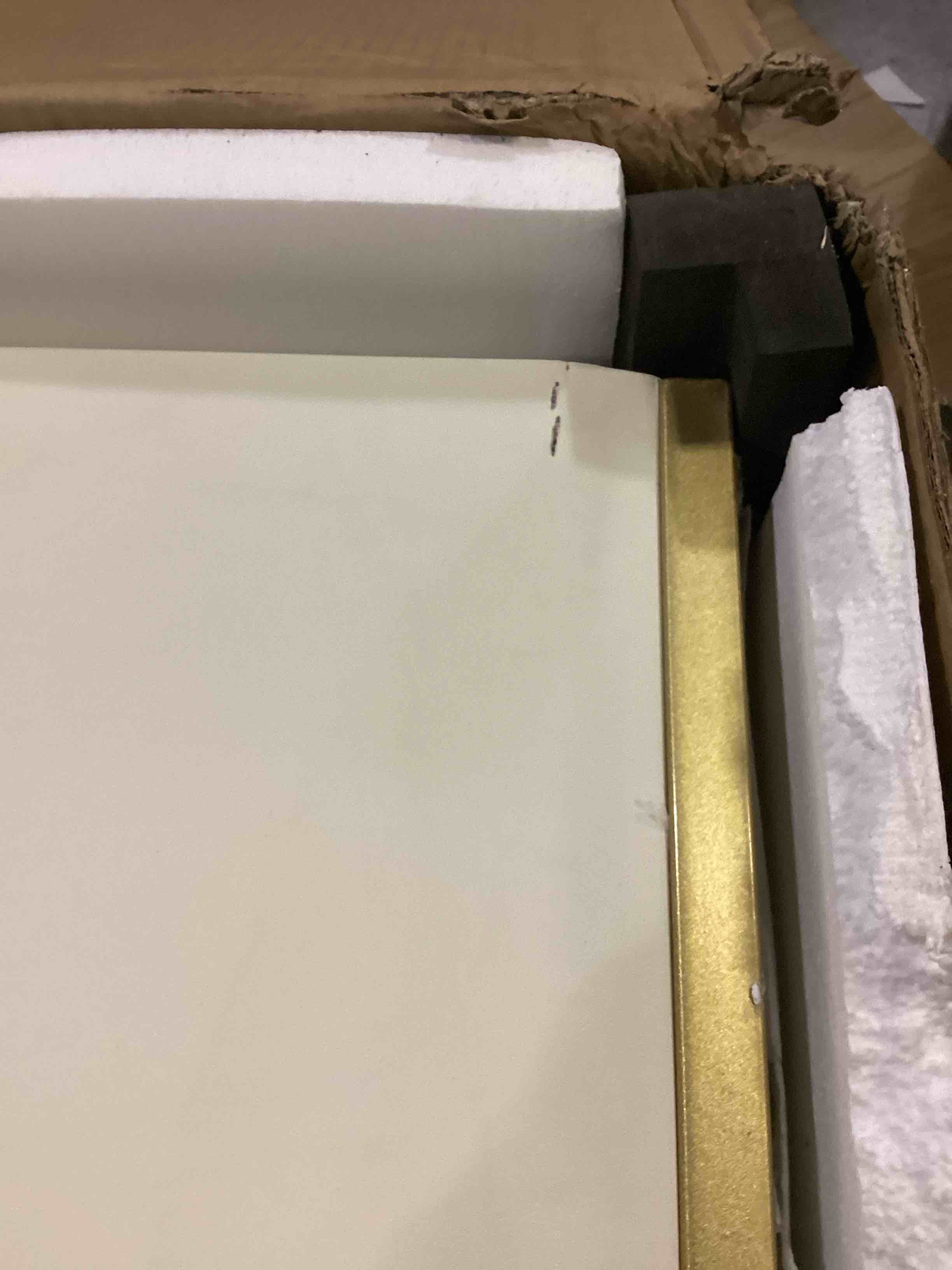 https://s3.amazonaws.com/lotting-images-prod/bidfta/BLU6845365_1729017511264.jpeg