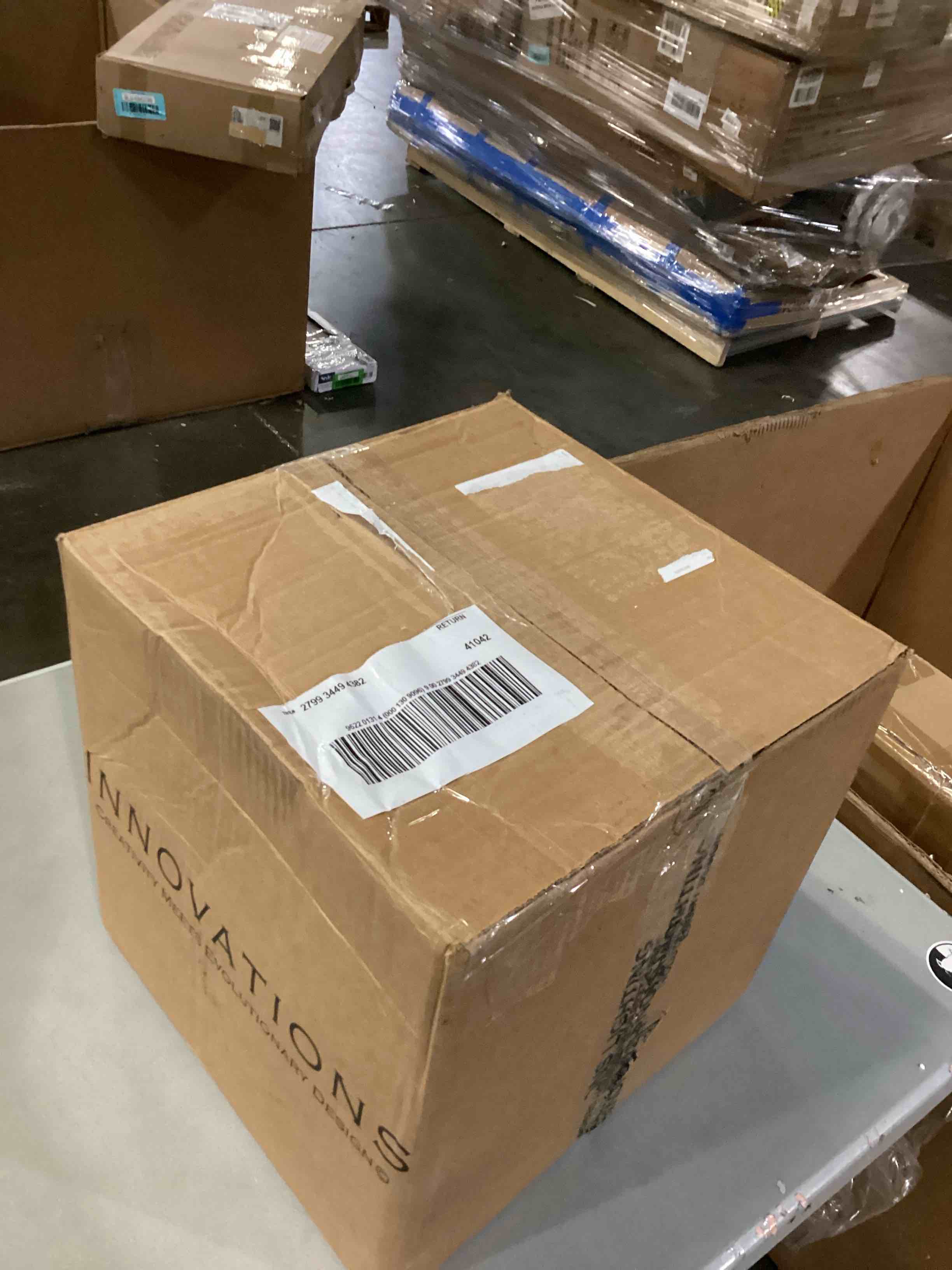 https://s3.amazonaws.com/lotting-images-prod/bidfta/BLU6845458_1729165582245.jpeg